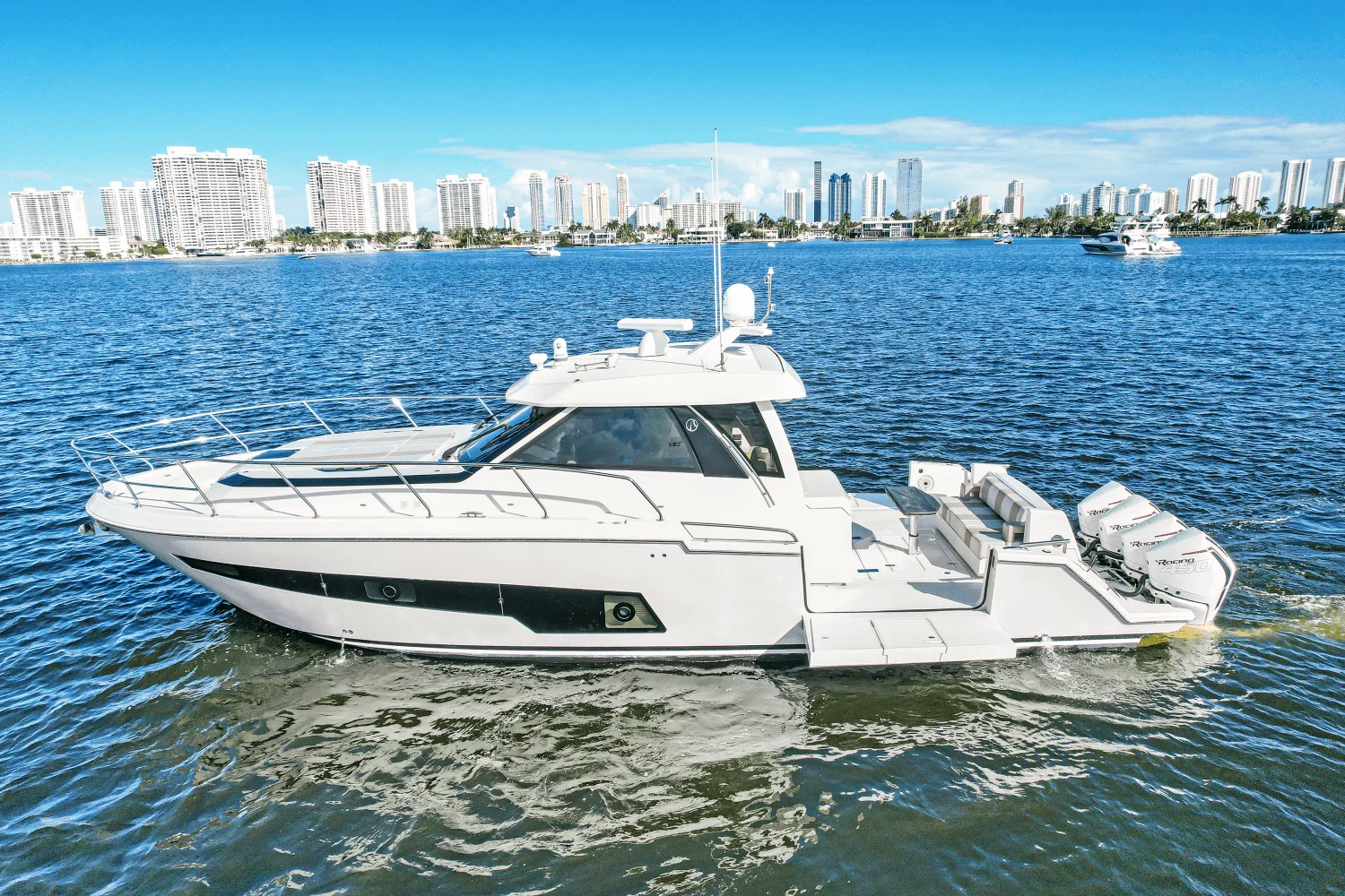 2021 Ocean Alexander 45 DIVERGENCE COUPE Image Thumbnail #4