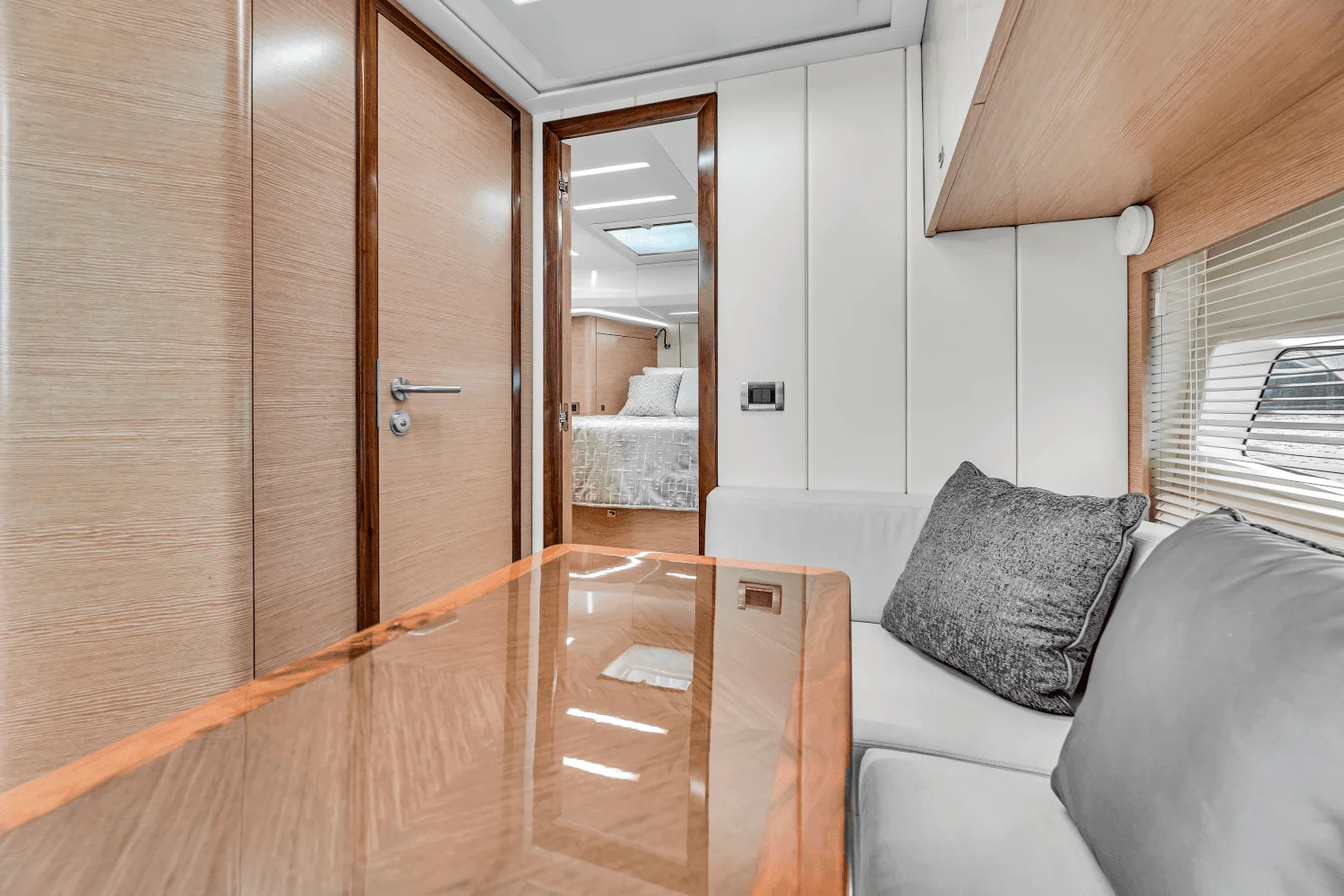 2021 Ocean Alexander 45 DIVERGENCE COUPE Image Thumbnail #40