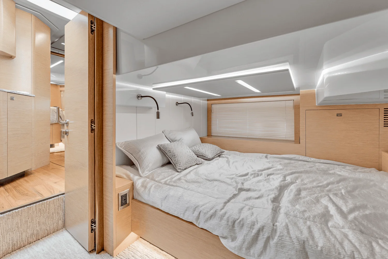 2021 Ocean Alexander 45 DIVERGENCE COUPE Image Thumbnail #47