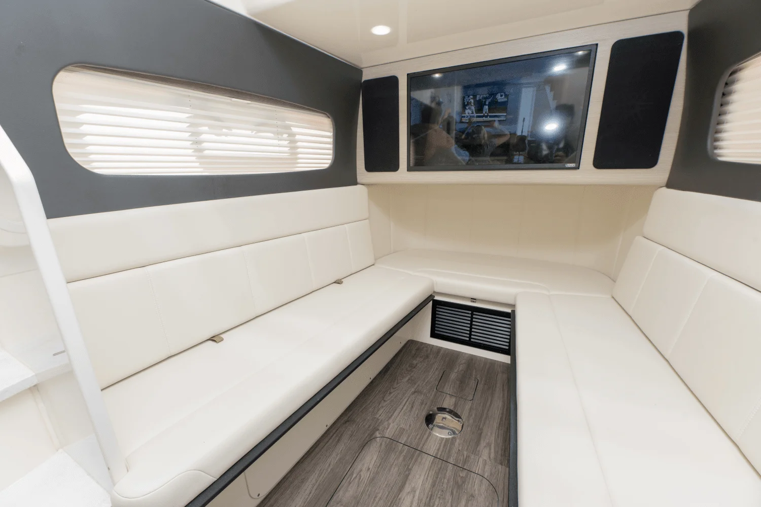 2023 Scout 400 LXF Image Thumbnail #15