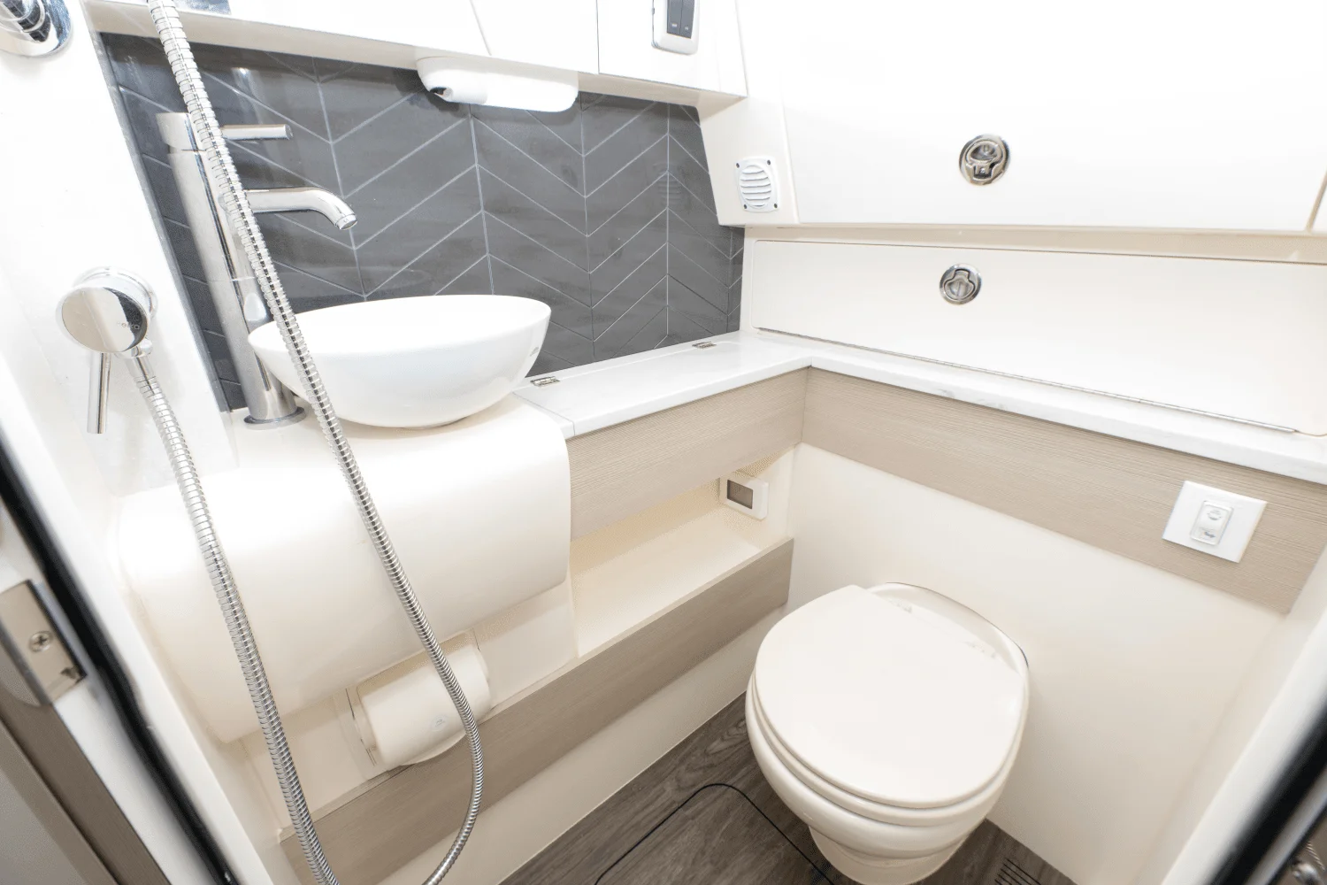 2023 Scout 400 LXF Image Thumbnail #17