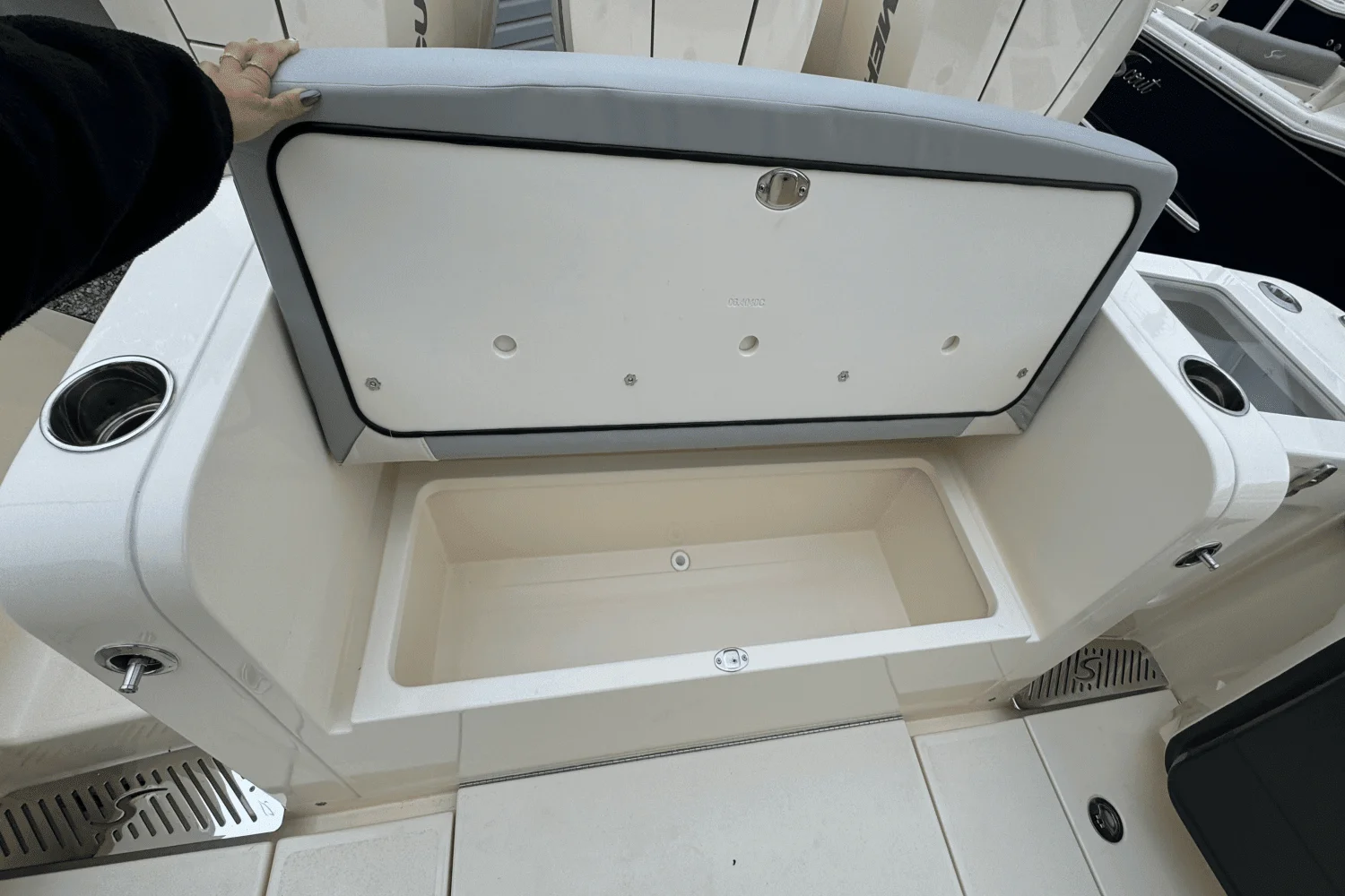 2025 Scout 377 LXF Image Thumbnail #4