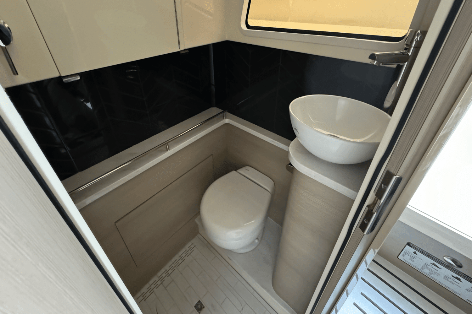 2025 Scout 377 LXF Image Thumbnail #50