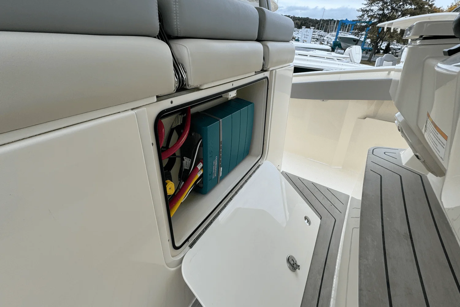 2025 Scout 377 LXF Image Thumbnail #25