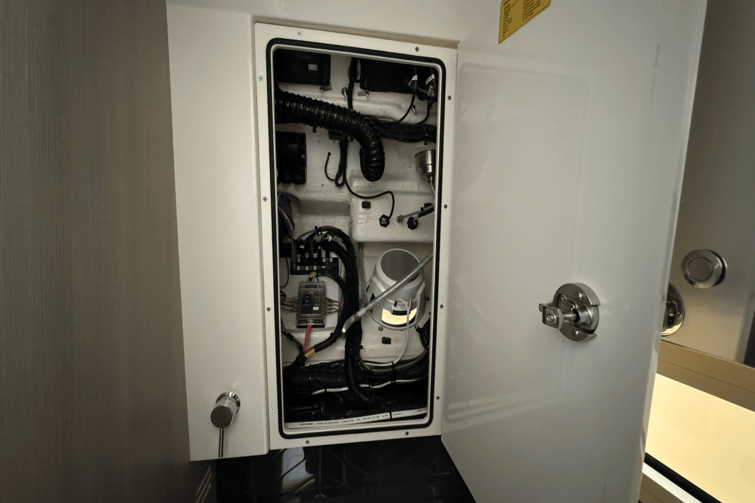 2025 Scout 377 LXF Image Thumbnail #43