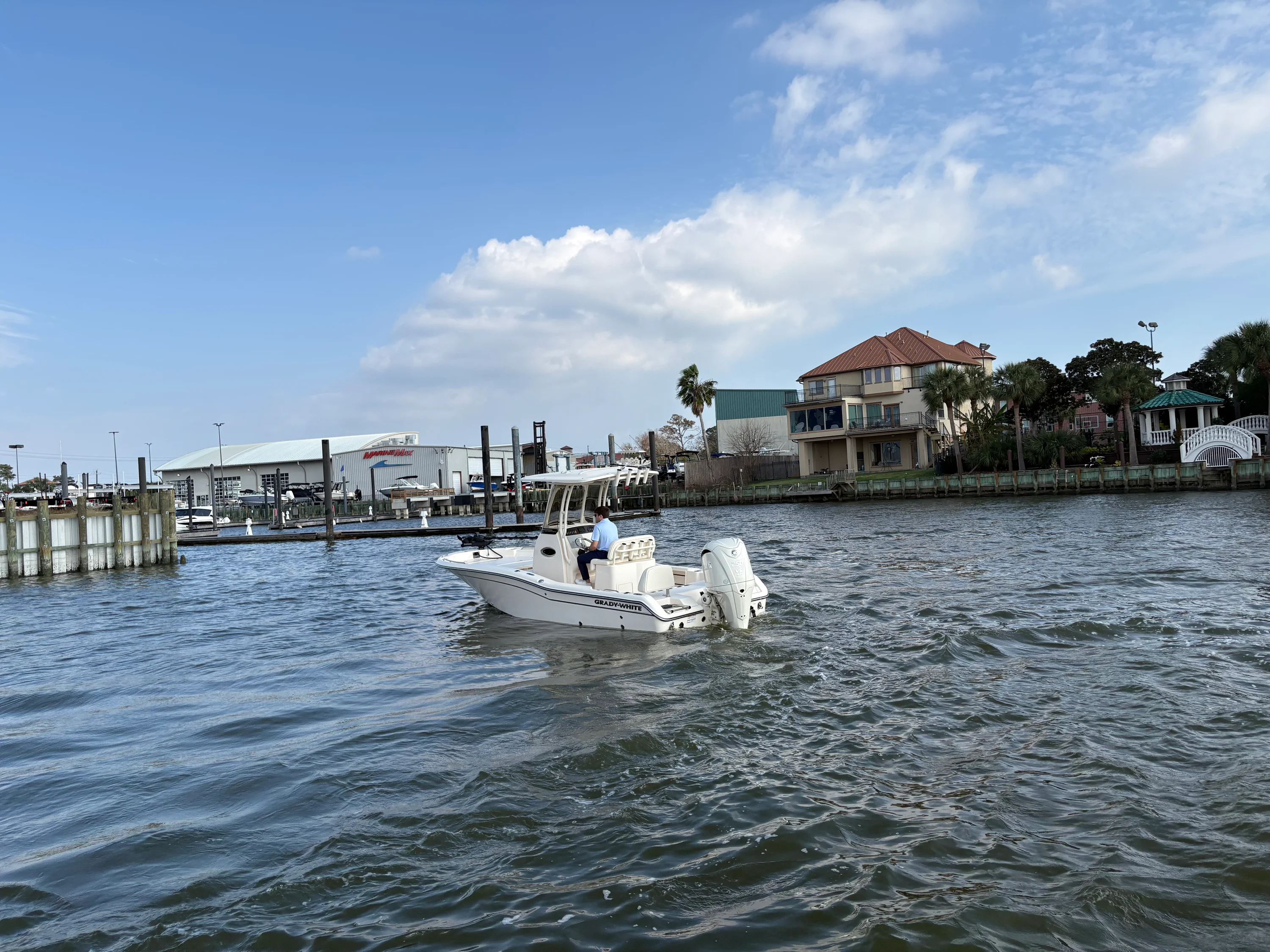 2024 Grady-White 231 CE Image Thumbnail #4