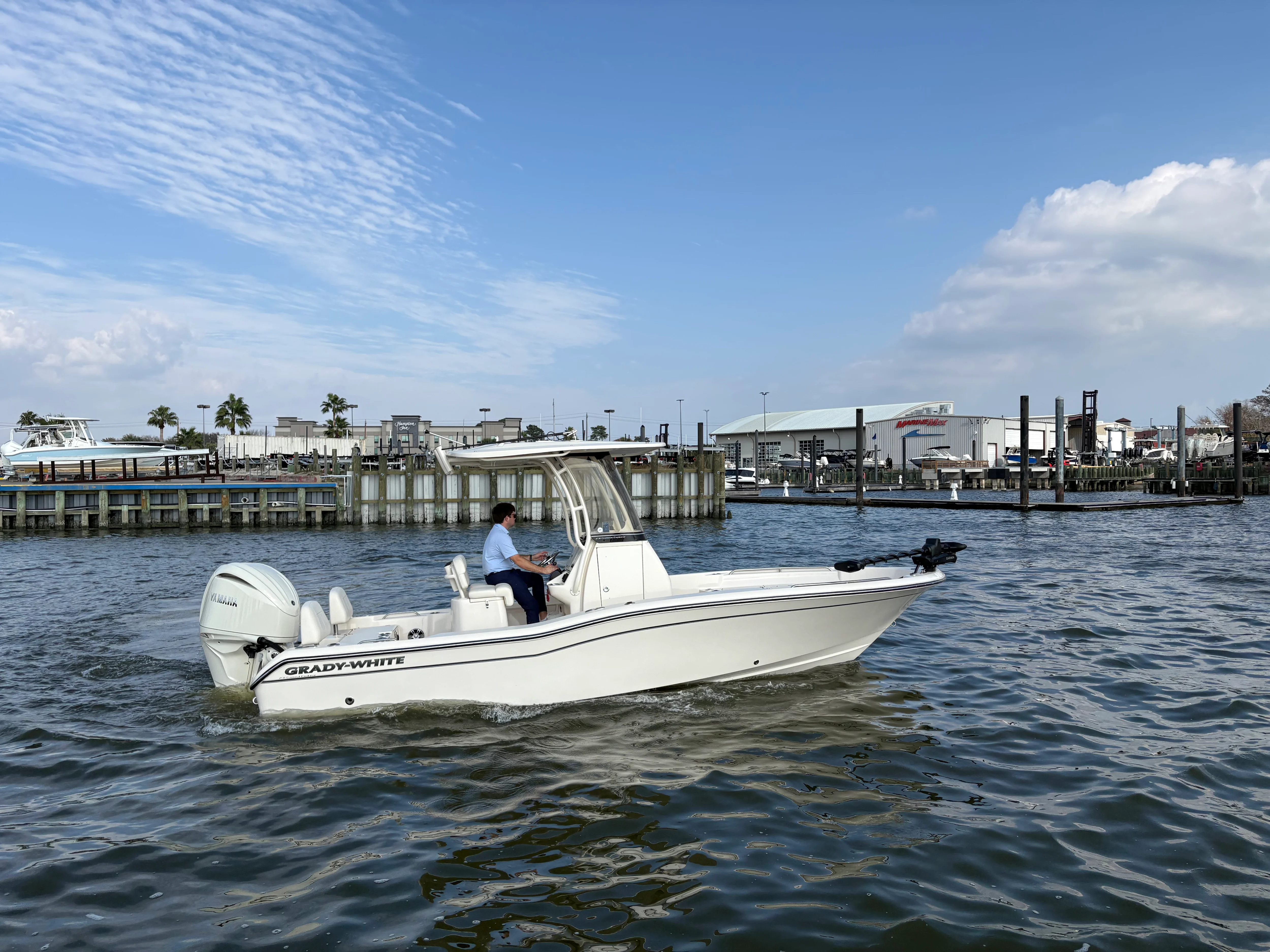 2024 Grady-White 231 CE Image Thumbnail #1