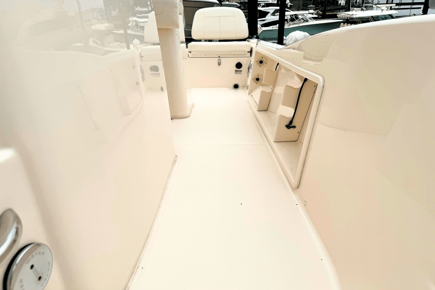 2024 Grady-White 231 CE Image Thumbnail #5