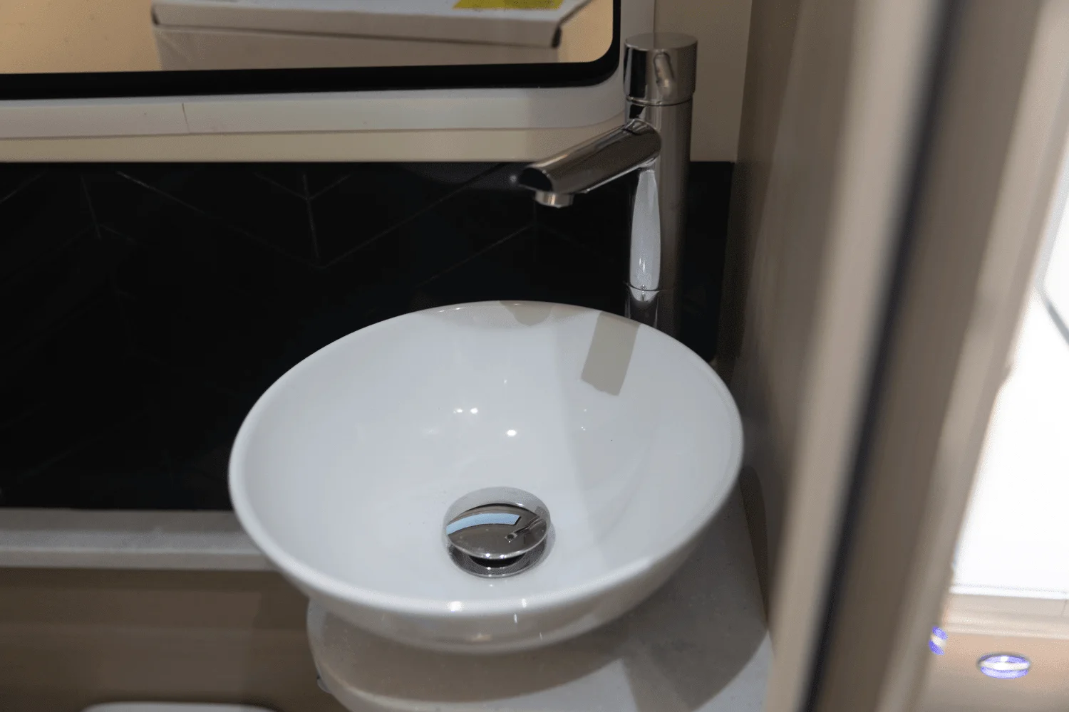 2025 Scout 377 LXF Image Thumbnail #43