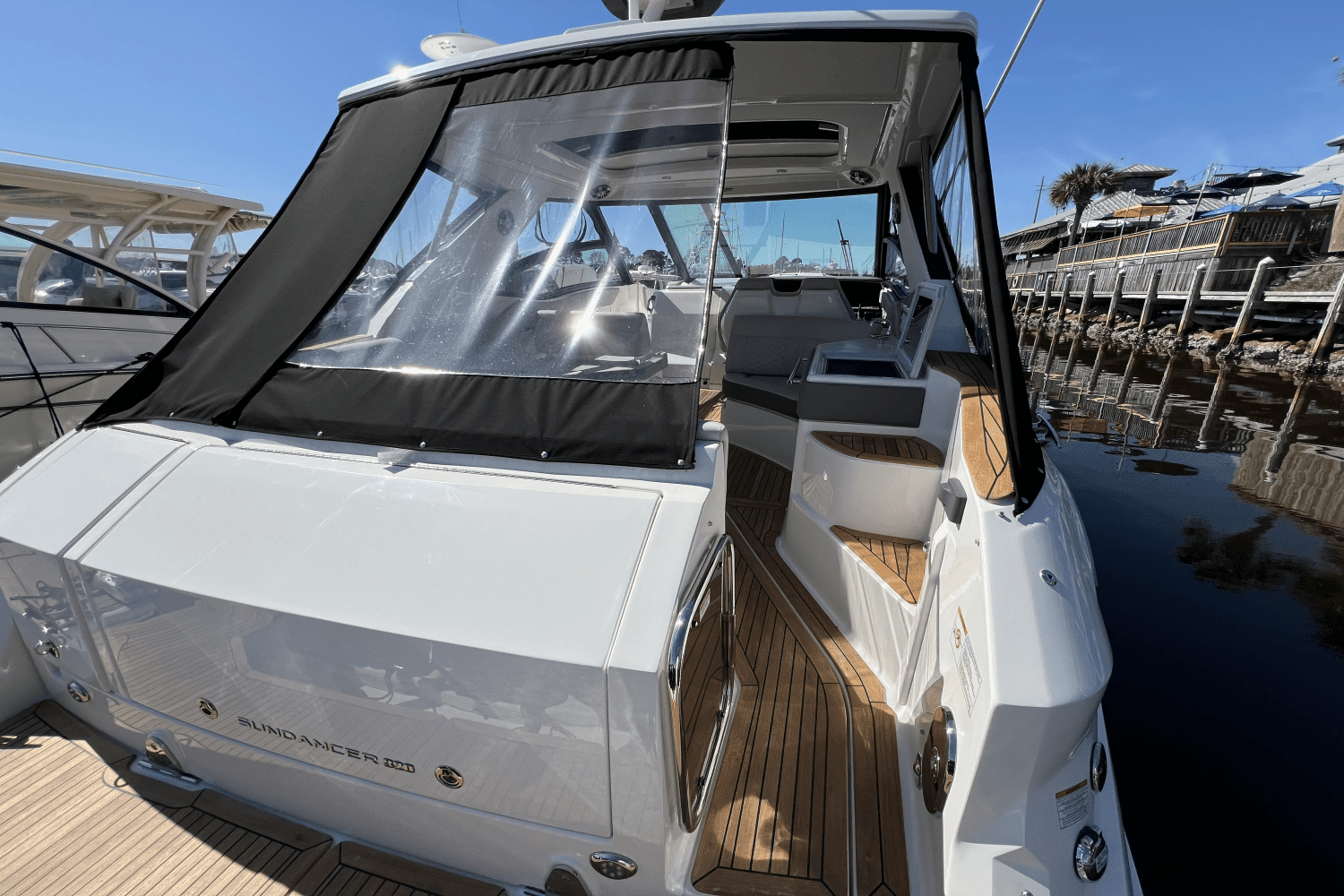 2024 Sea Ray Sundancer 320 Outboard Image Thumbnail #5