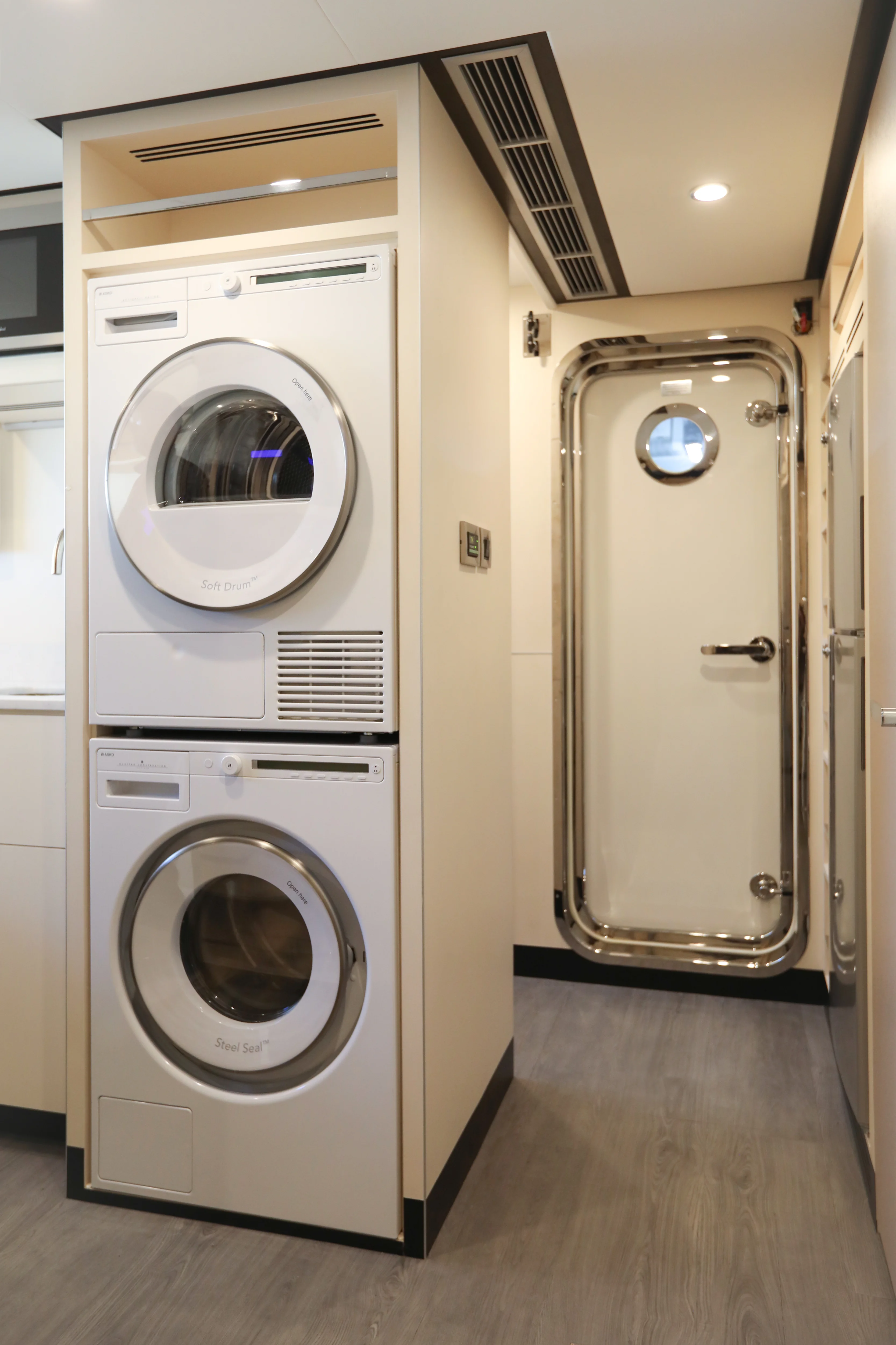 2026 Ocean Alexander 28L Image Thumbnail #39