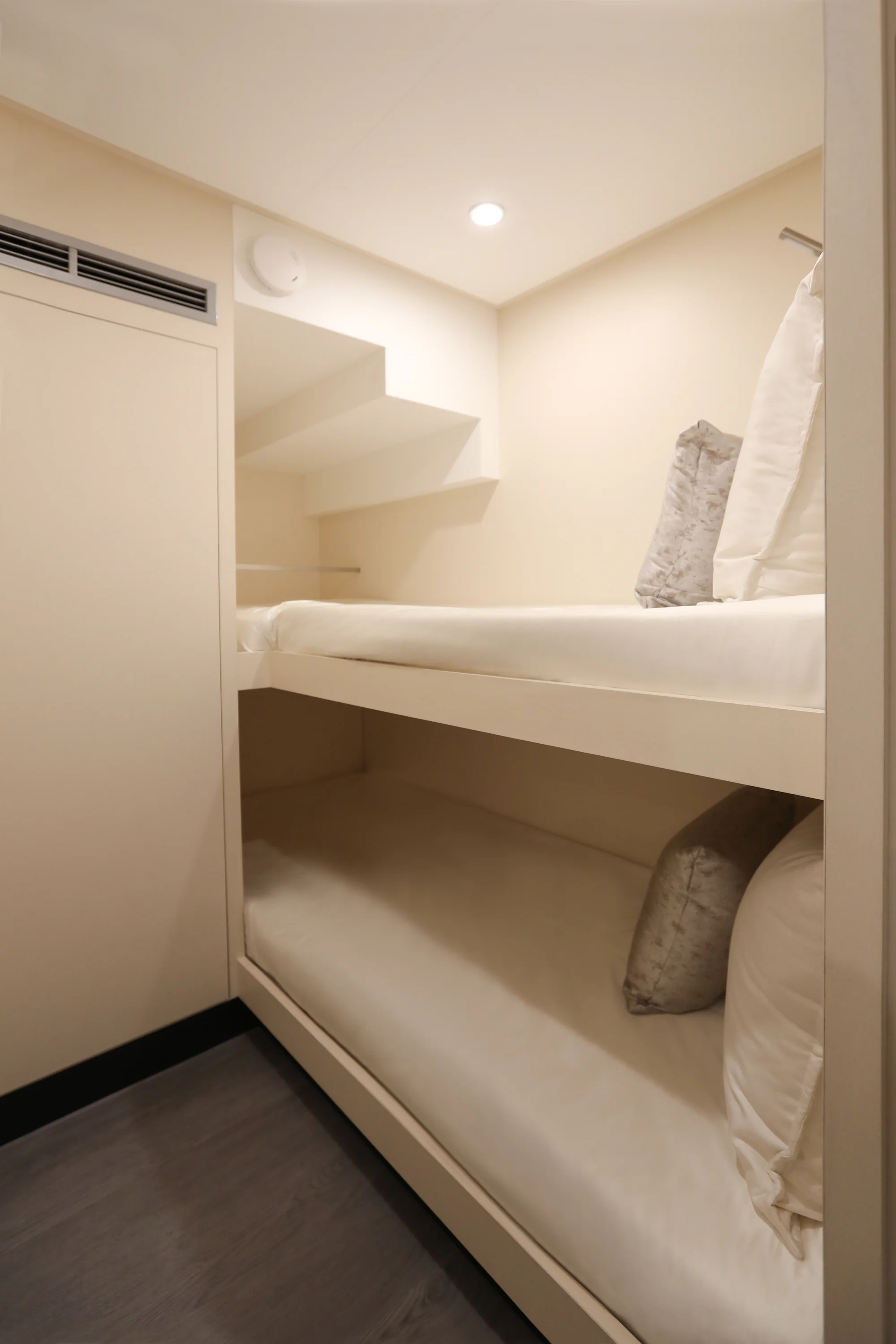 2026 Ocean Alexander 28L Image Thumbnail #38