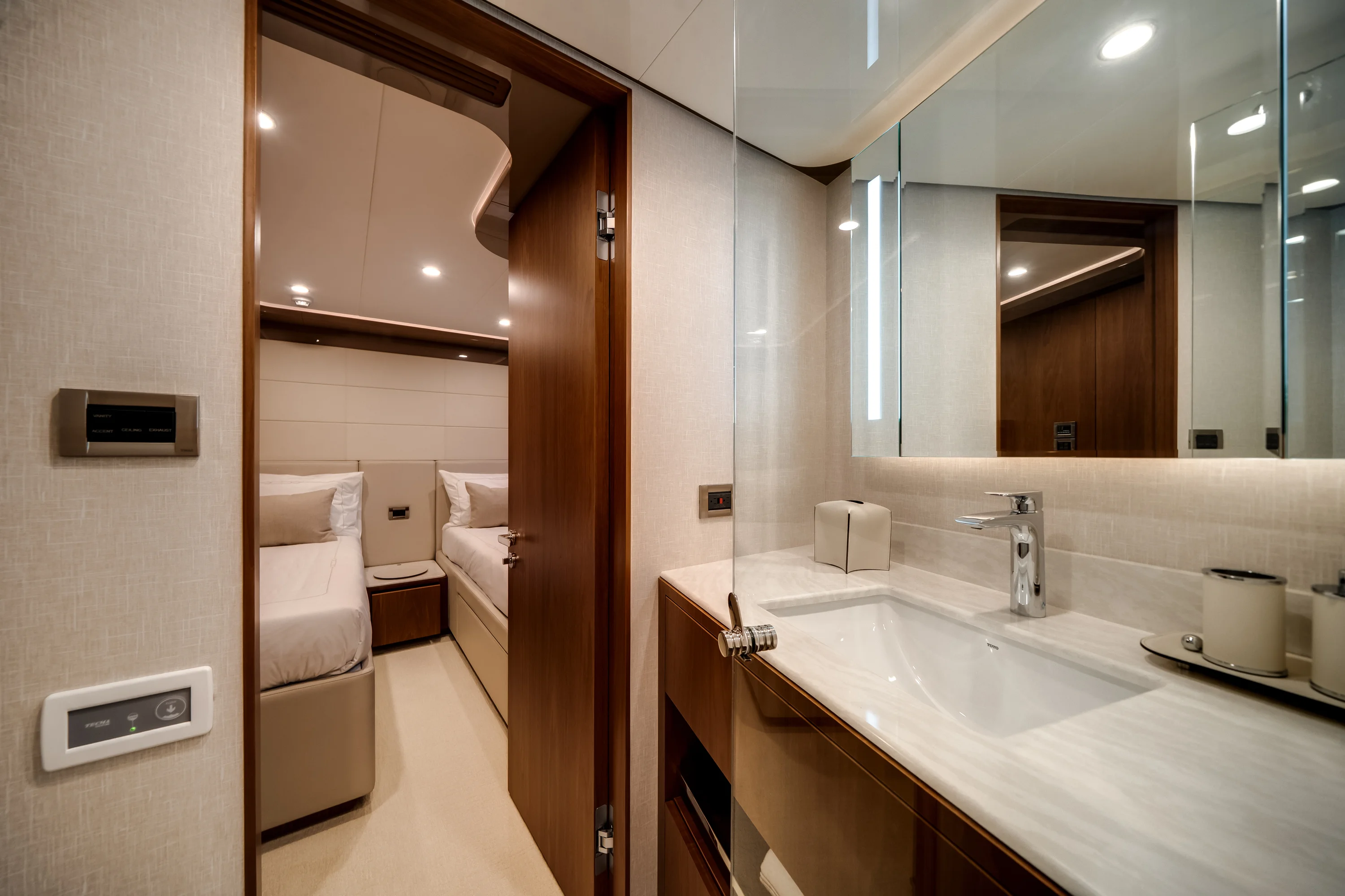 2026 Ocean Alexander 30R Image Thumbnail #9