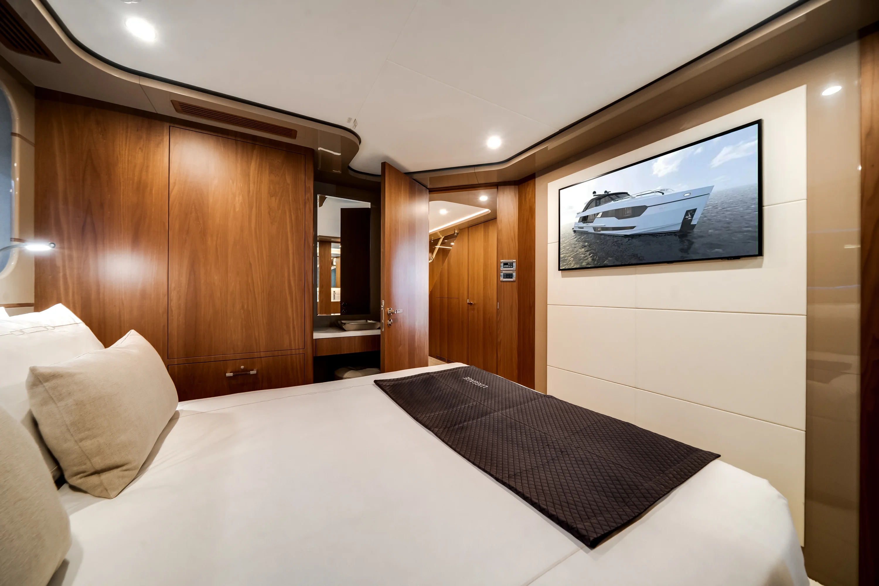 2026 Ocean Alexander 30R Image Thumbnail #18