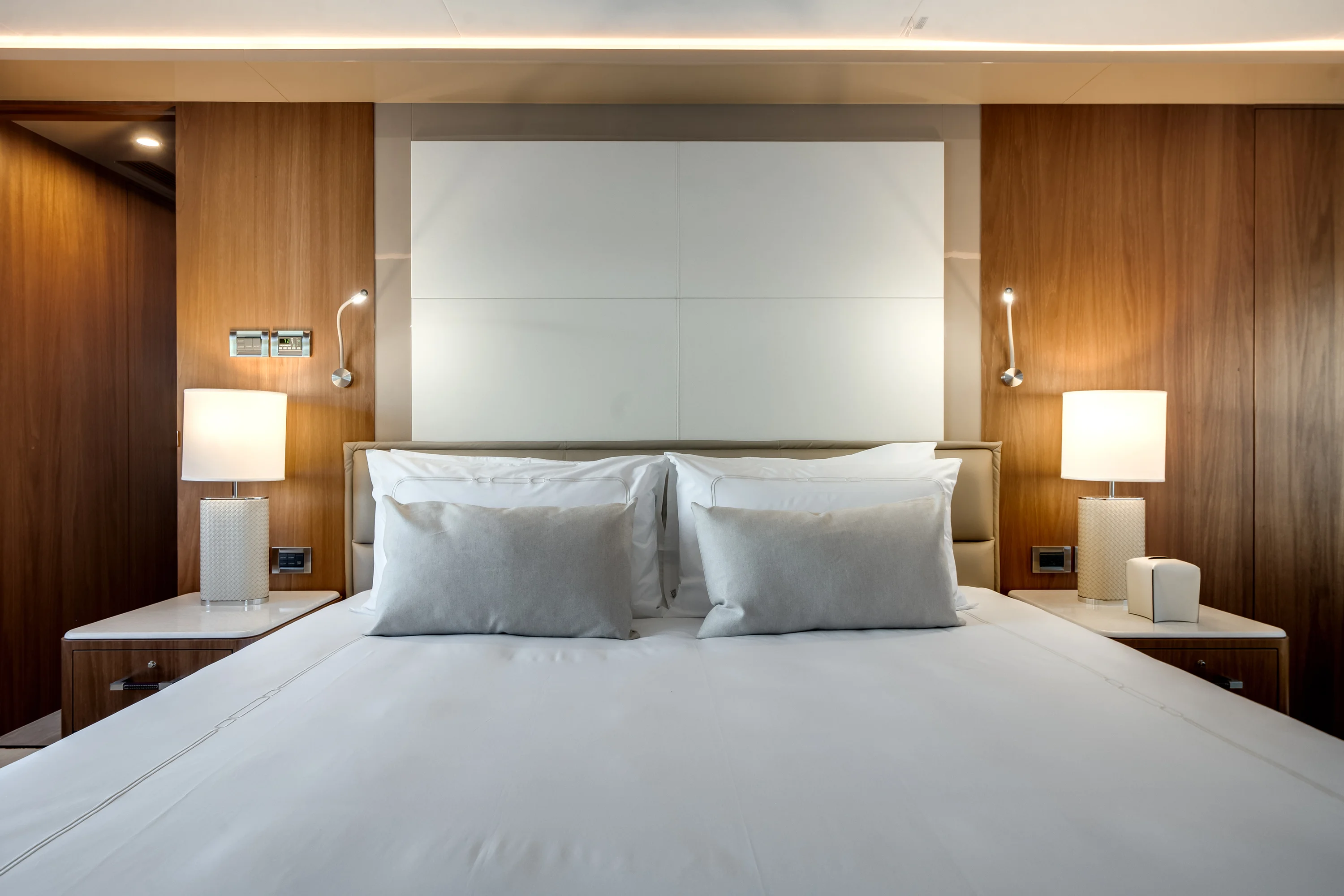 2026 Ocean Alexander 30R Image Thumbnail #25