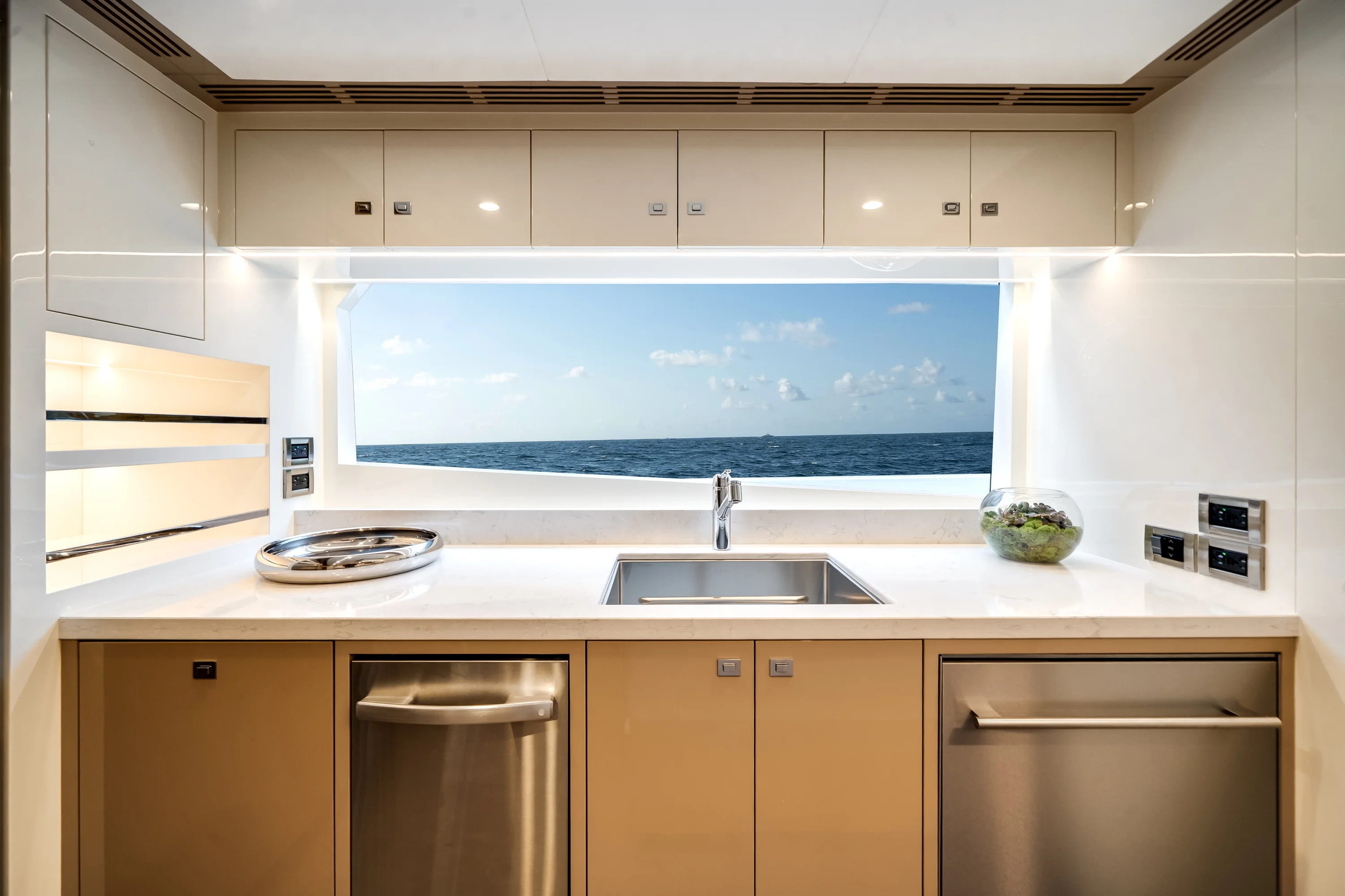 2026 Ocean Alexander 30R Image Thumbnail #39