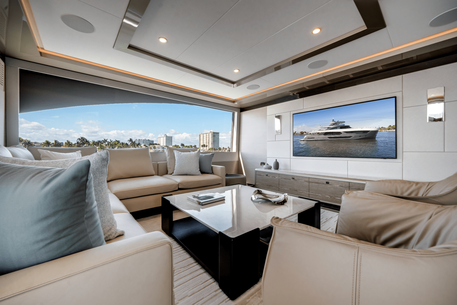 2025 Ocean Alexander 35R Image Thumbnail #38