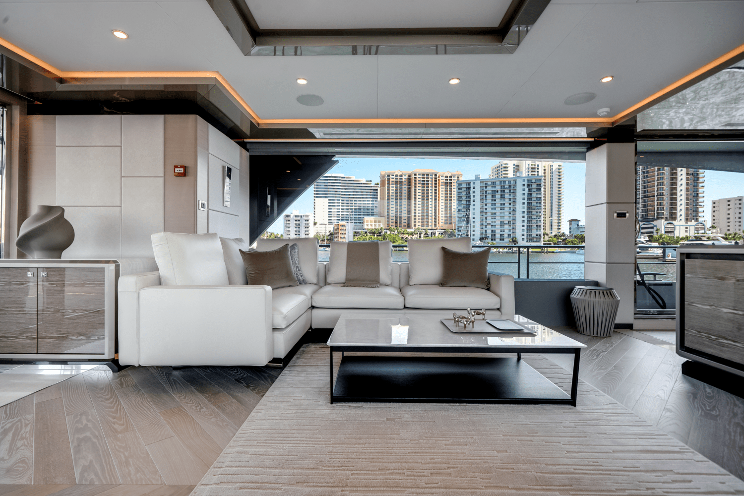 2025 Ocean Alexander 35R Image Thumbnail #17
