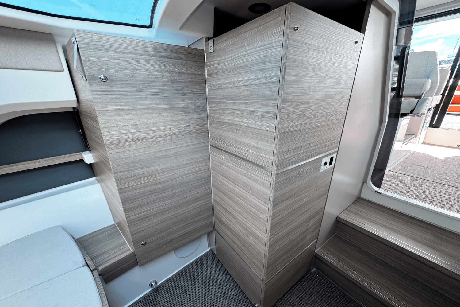 2025 Saxdor 320 GTC Image Thumbnail #6