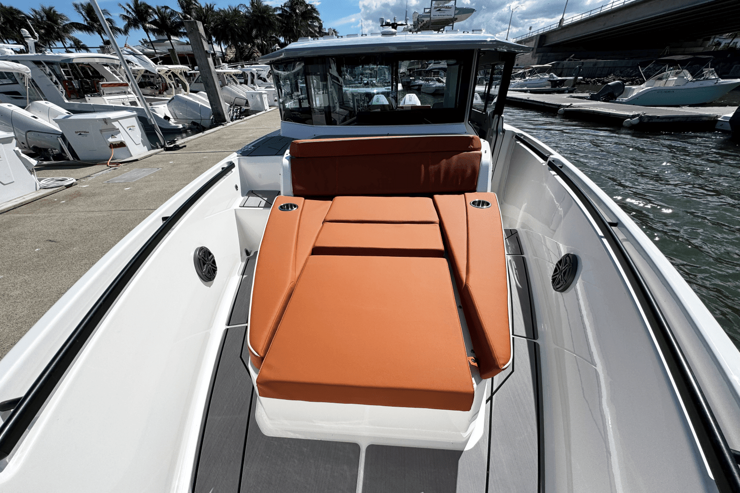 2025 Saxdor 320 GTC Image Thumbnail #14