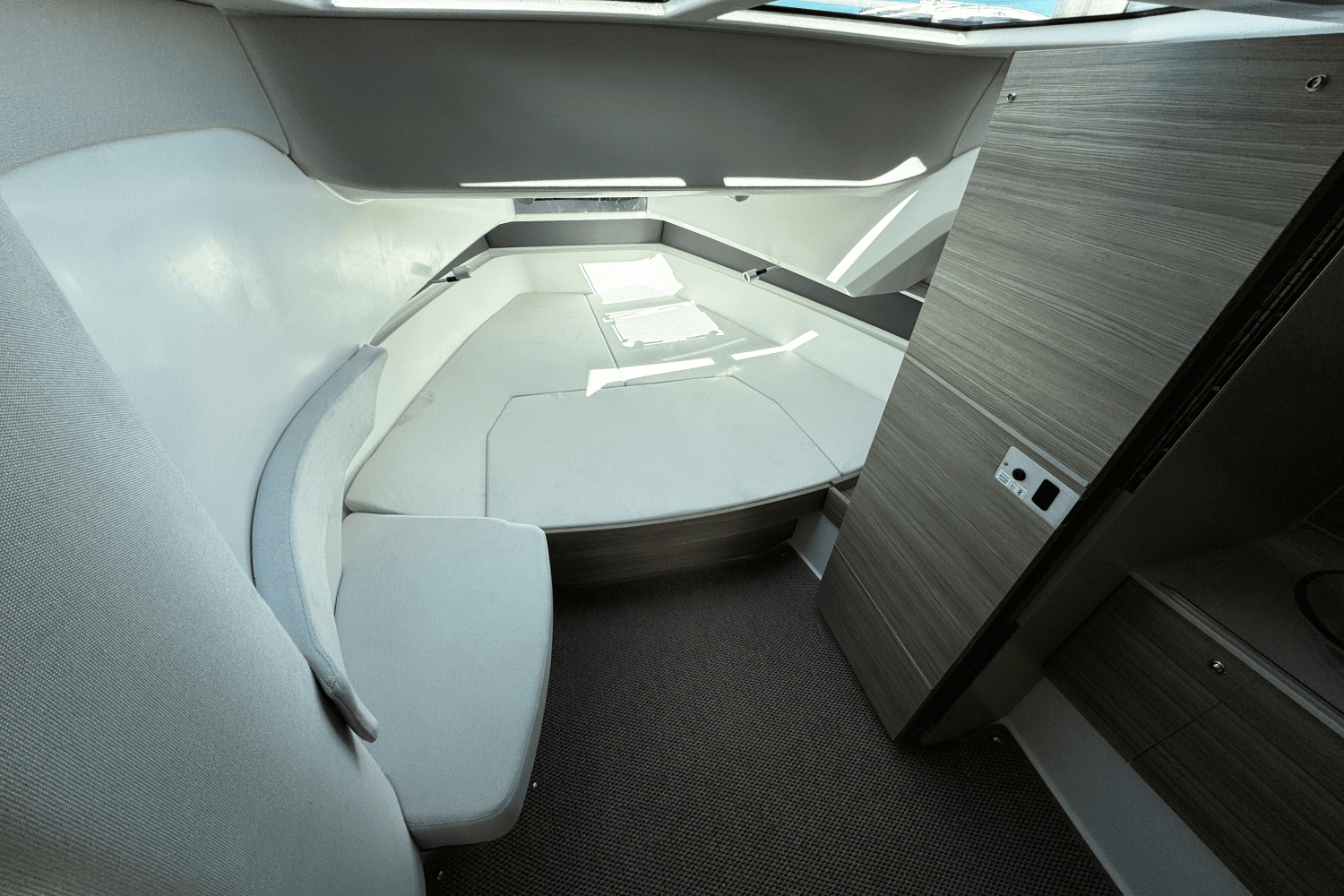 2025 Saxdor 320 GTC Image Thumbnail #13