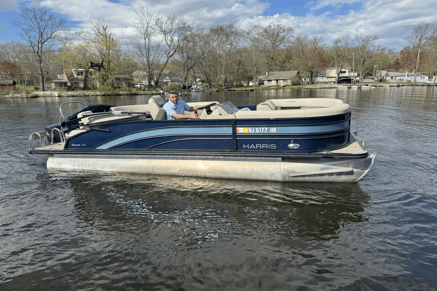 2022 Harris Sunliner 210 Image Thumbnail #2