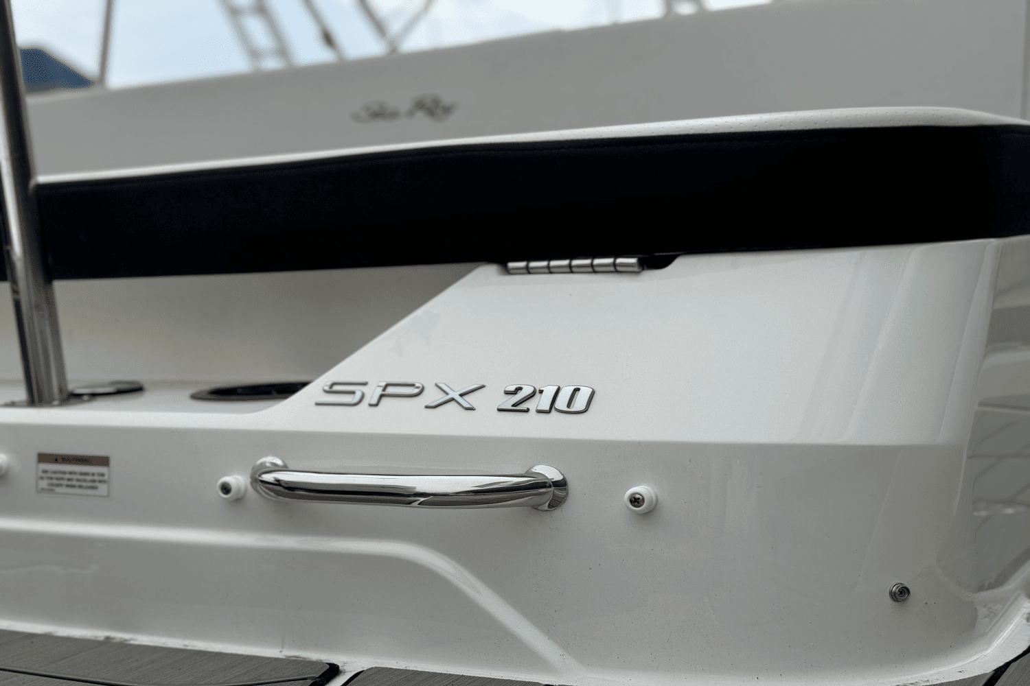 2024 Sea Ray SPX 210 Outboard Image Thumbnail #2