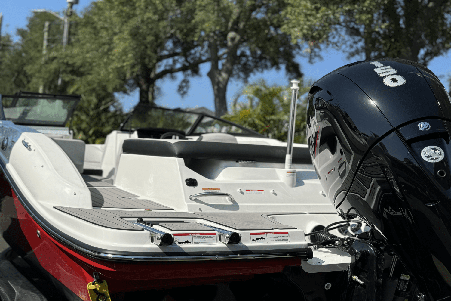 2024 Sea Ray SPX 190 Outboard Image Thumbnail #1