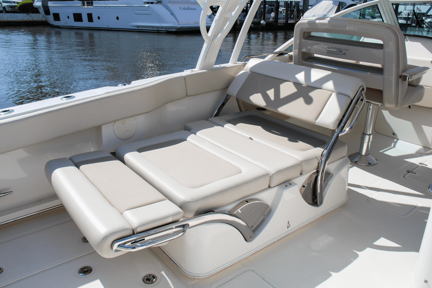 2017 Boston Whaler 320 Vantage Image Thumbnail #13