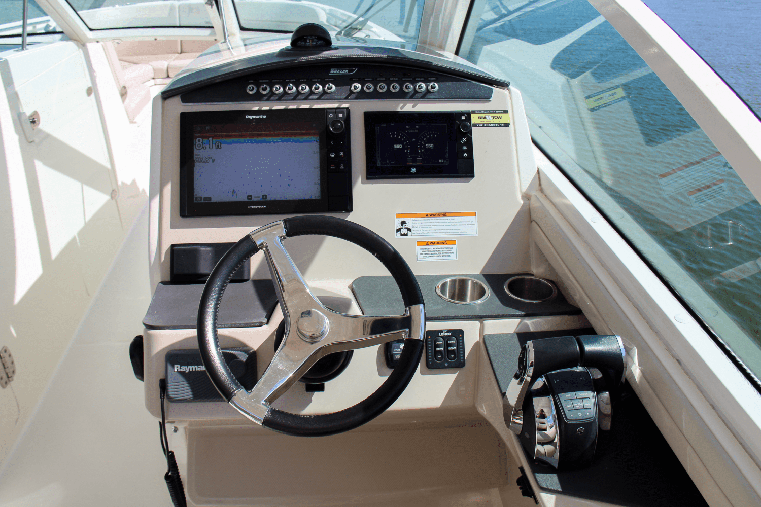 2017 Boston Whaler 320 Vantage Image Thumbnail #16