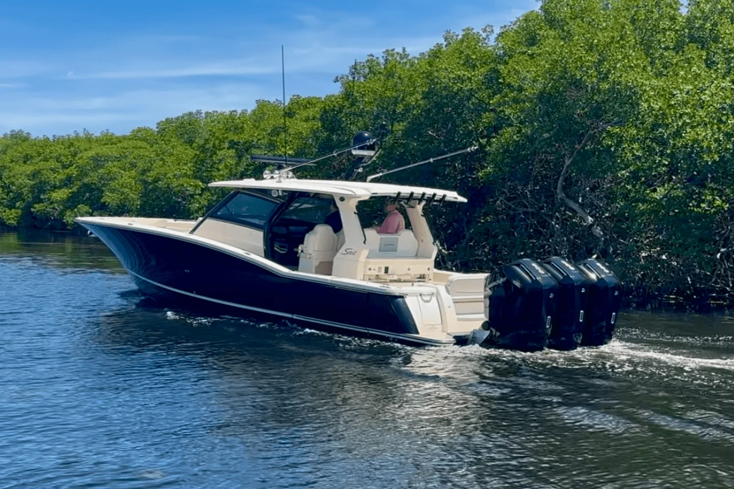 2025 Scout 425 LXF Image Thumbnail #2