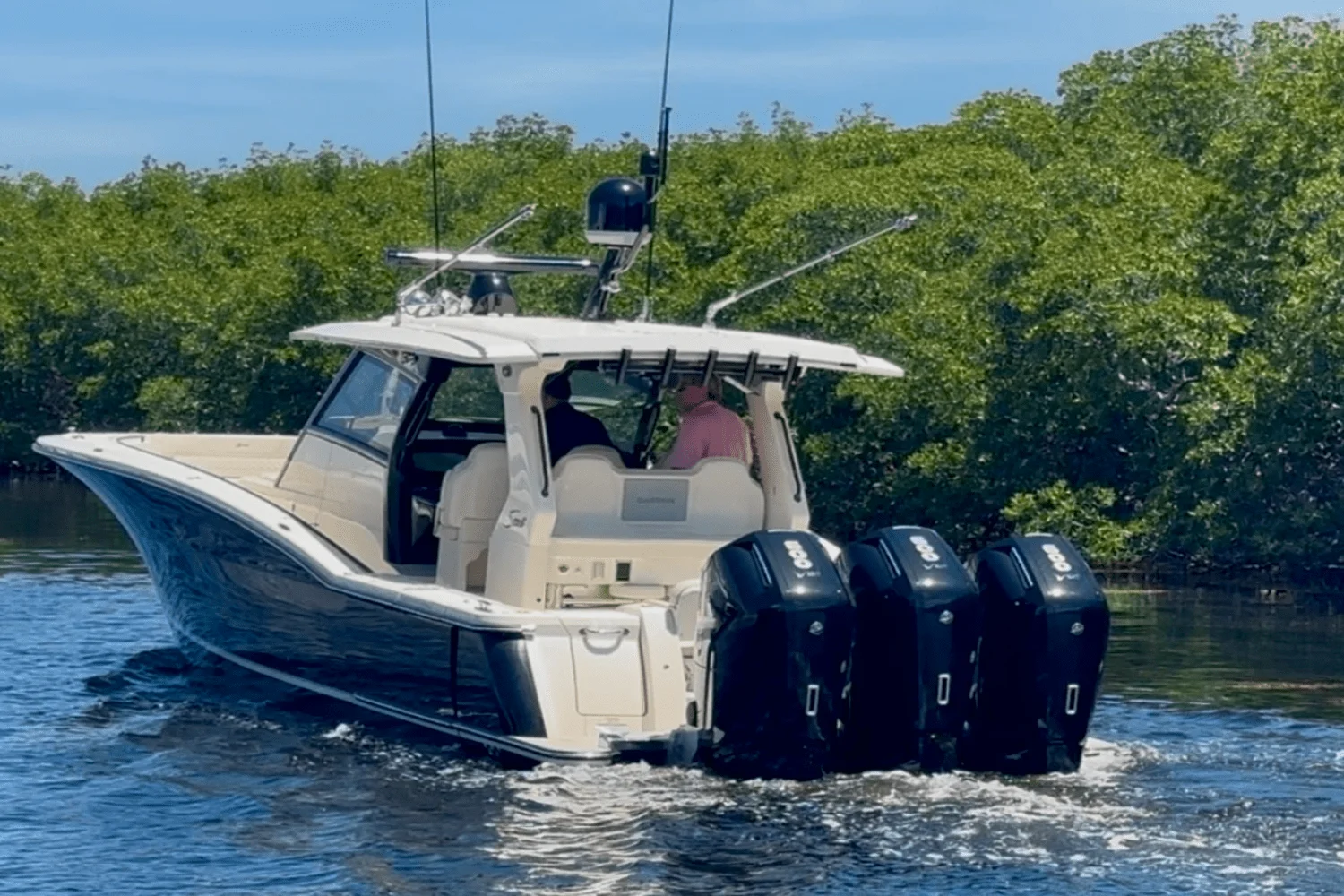 2025 Scout 425 LXF Image Thumbnail #3