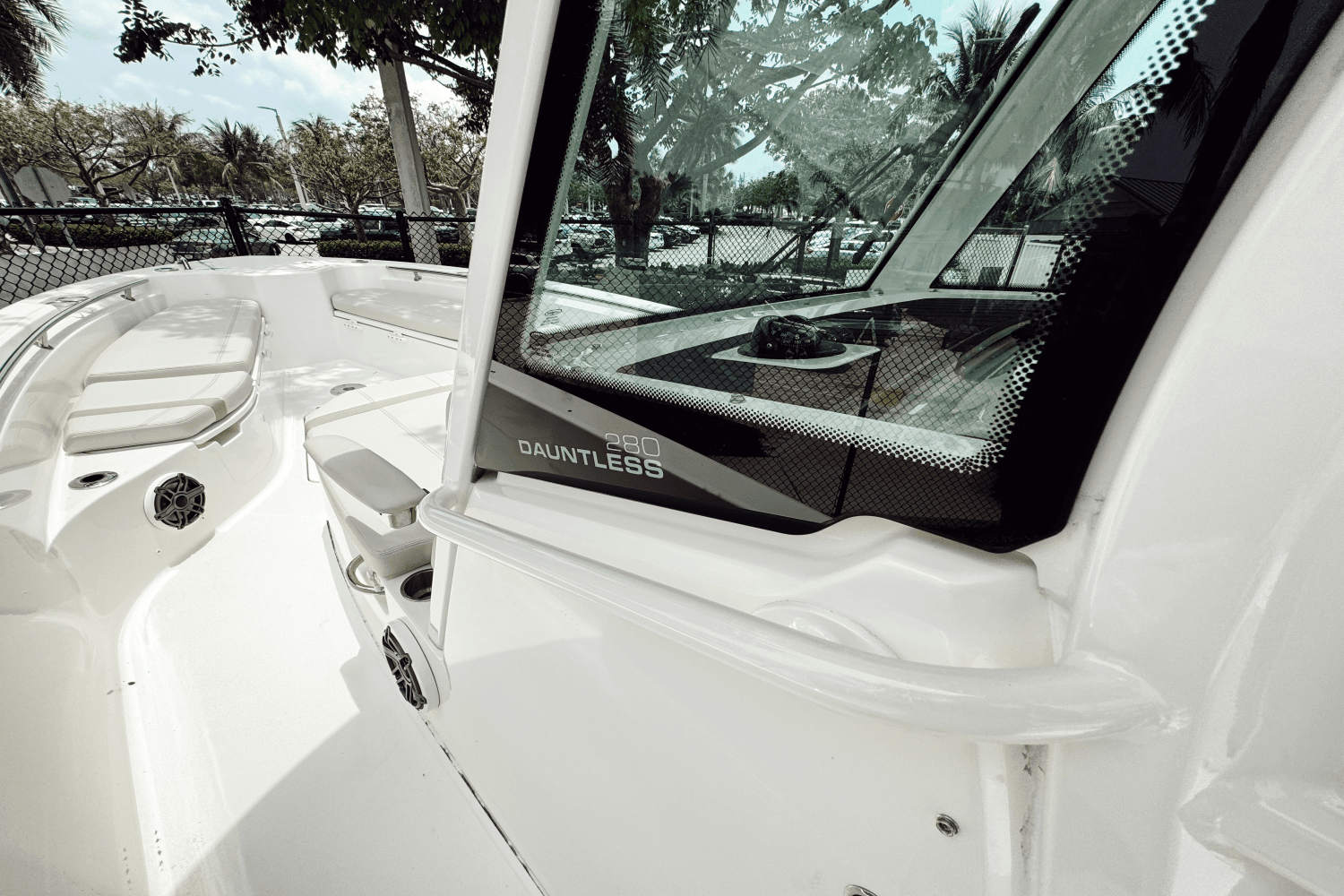 2023 Boston Whaler 280 Dauntless Image Thumbnail #14