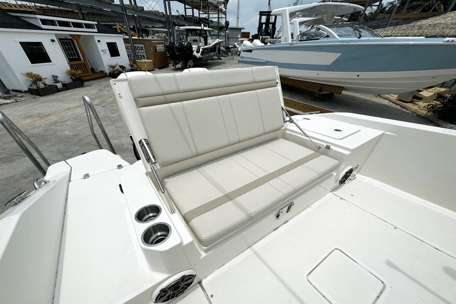 2023 Boston Whaler 280 Dauntless Image Thumbnail #3