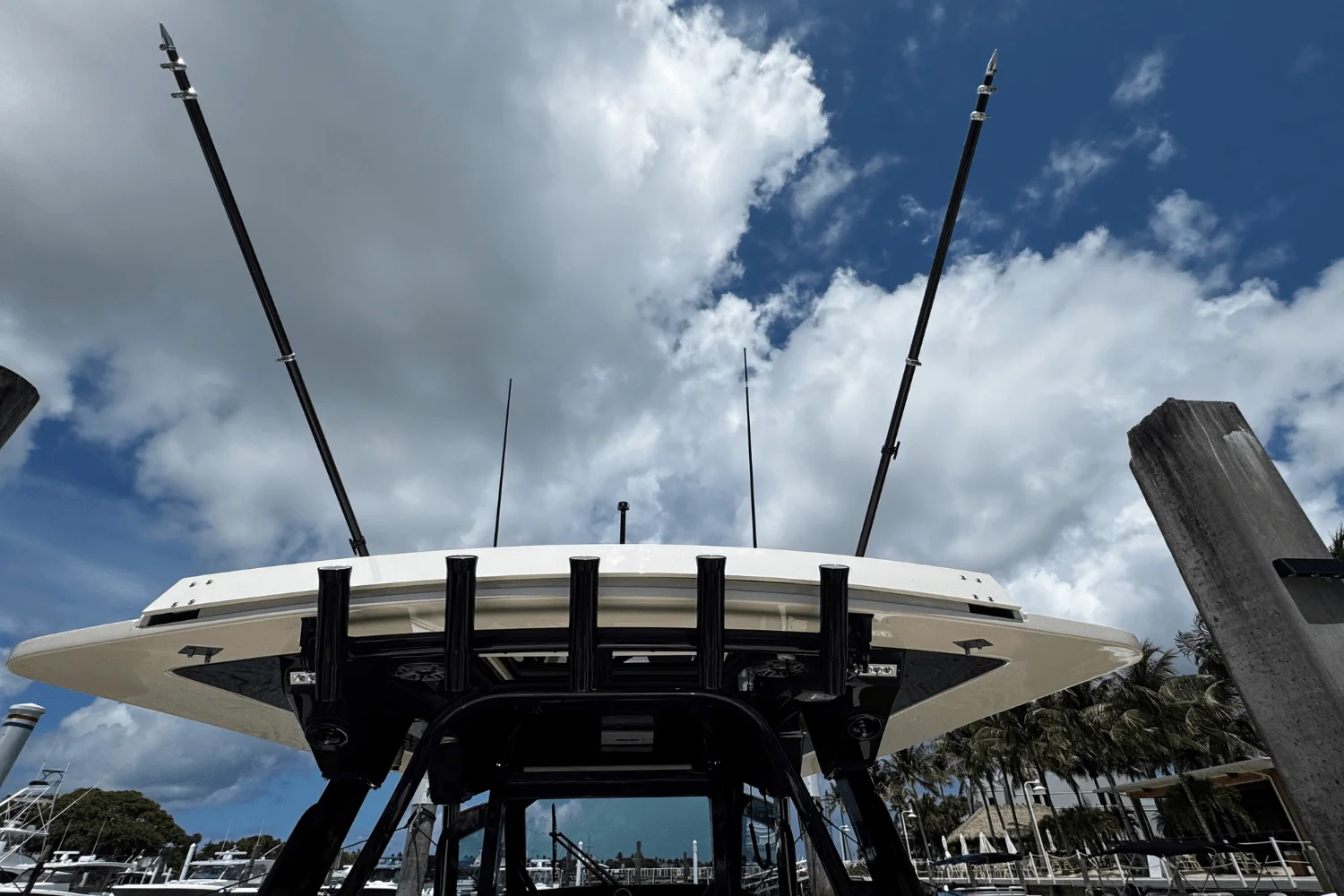 2025 Scout 400 LXF Image Thumbnail #36