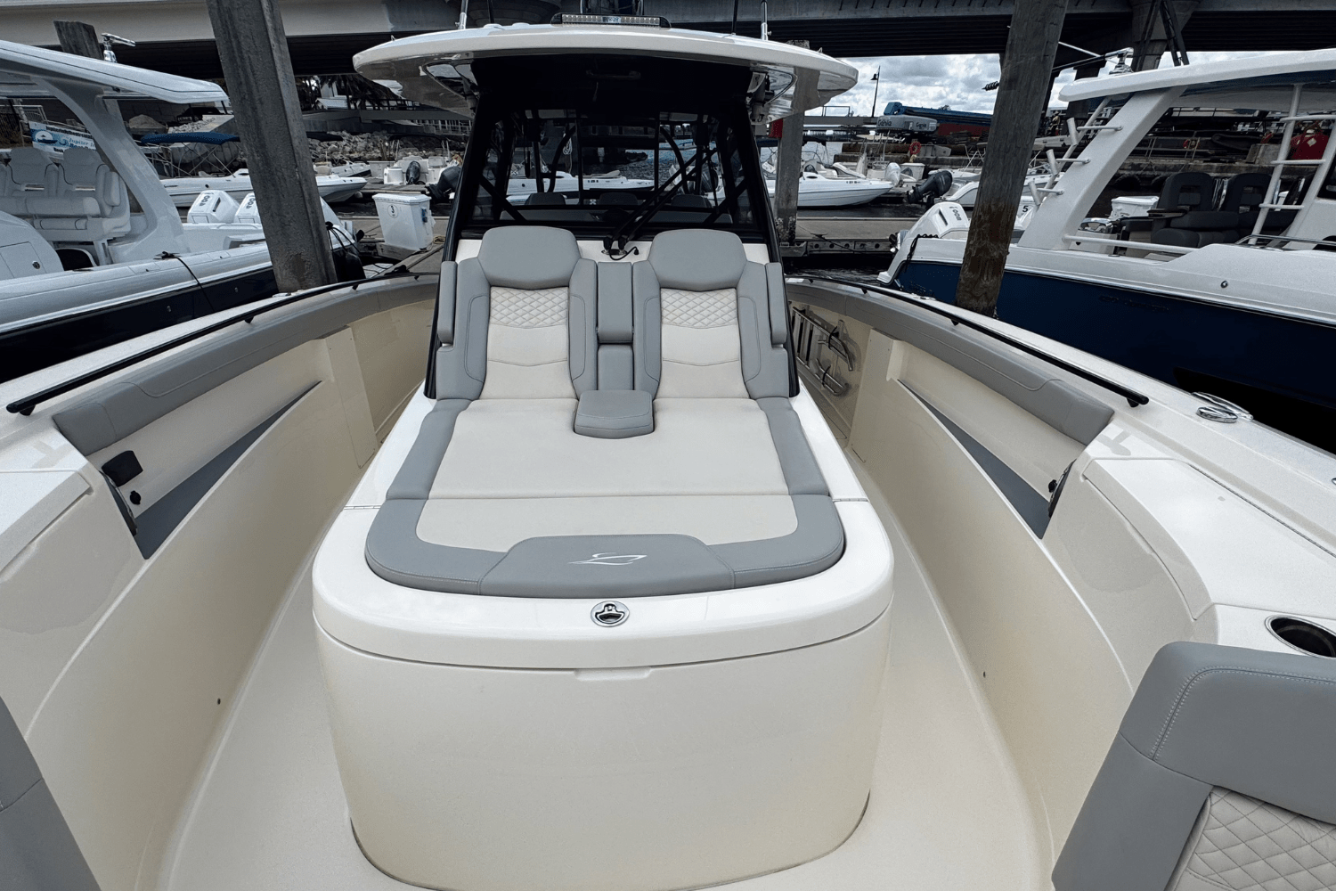 2025 Scout 400 LXF Image Thumbnail #21