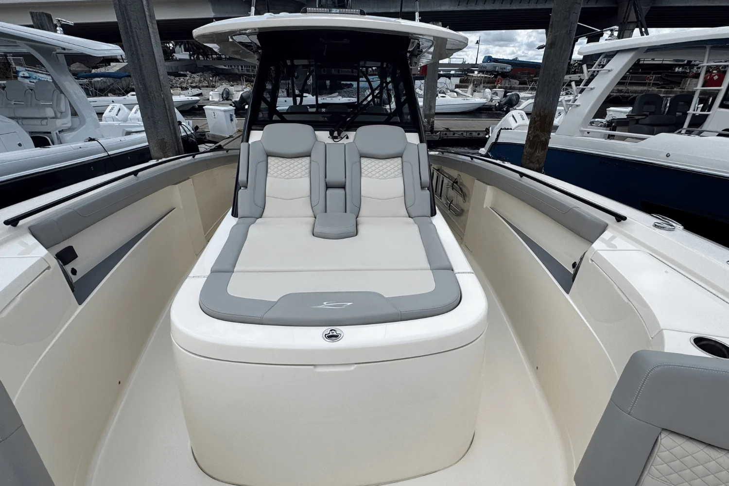 2025 Scout 400 LXF Image Thumbnail #20