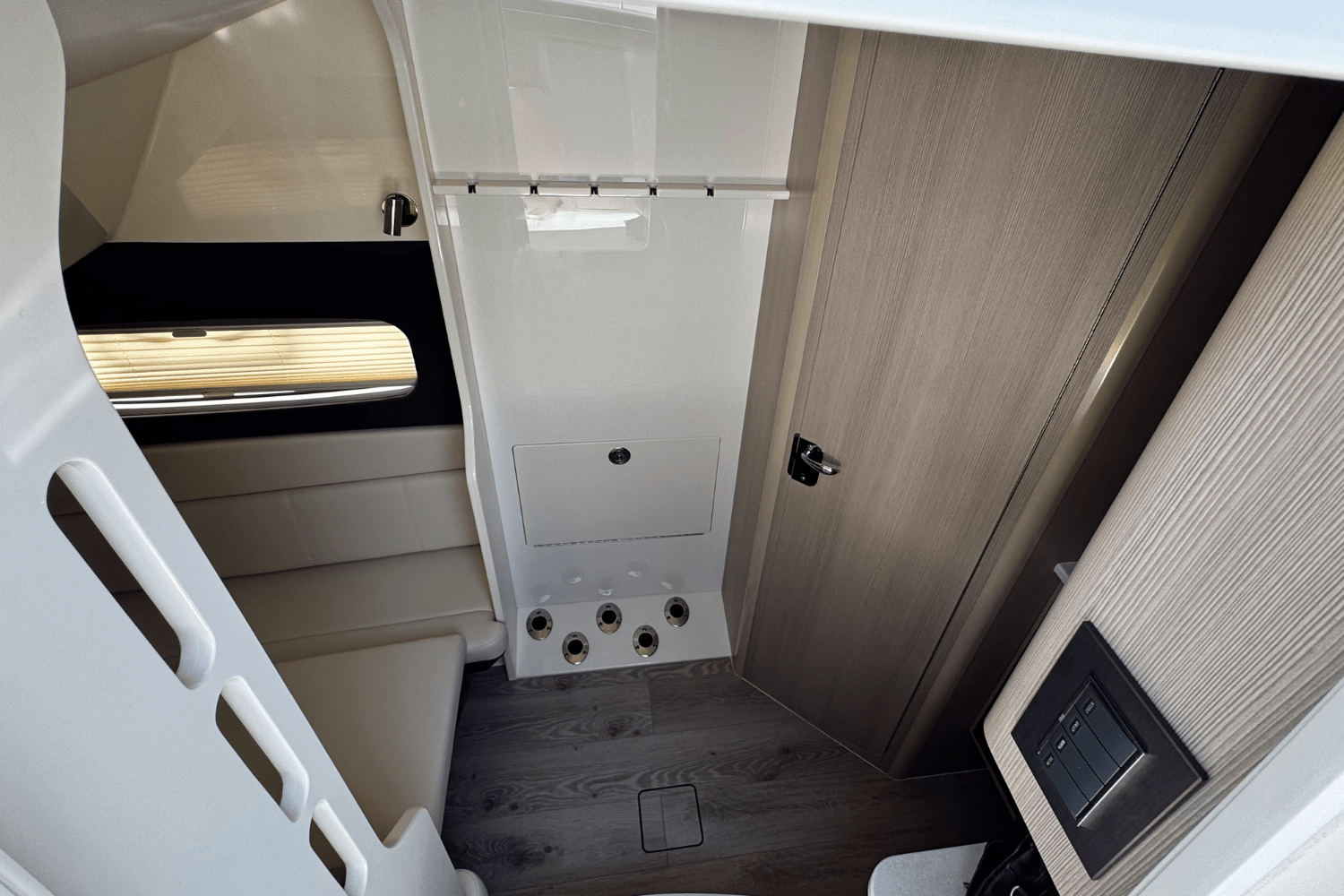 2025 Scout 400 LXF Image Thumbnail #32