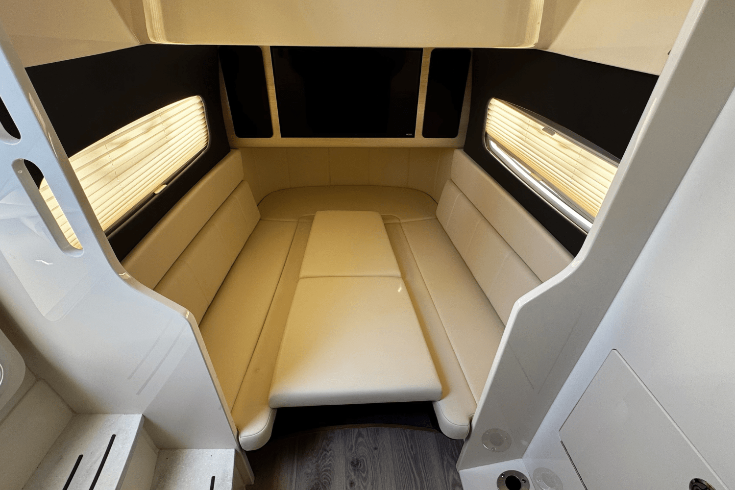 2025 Scout 400 LXF Image Thumbnail #30