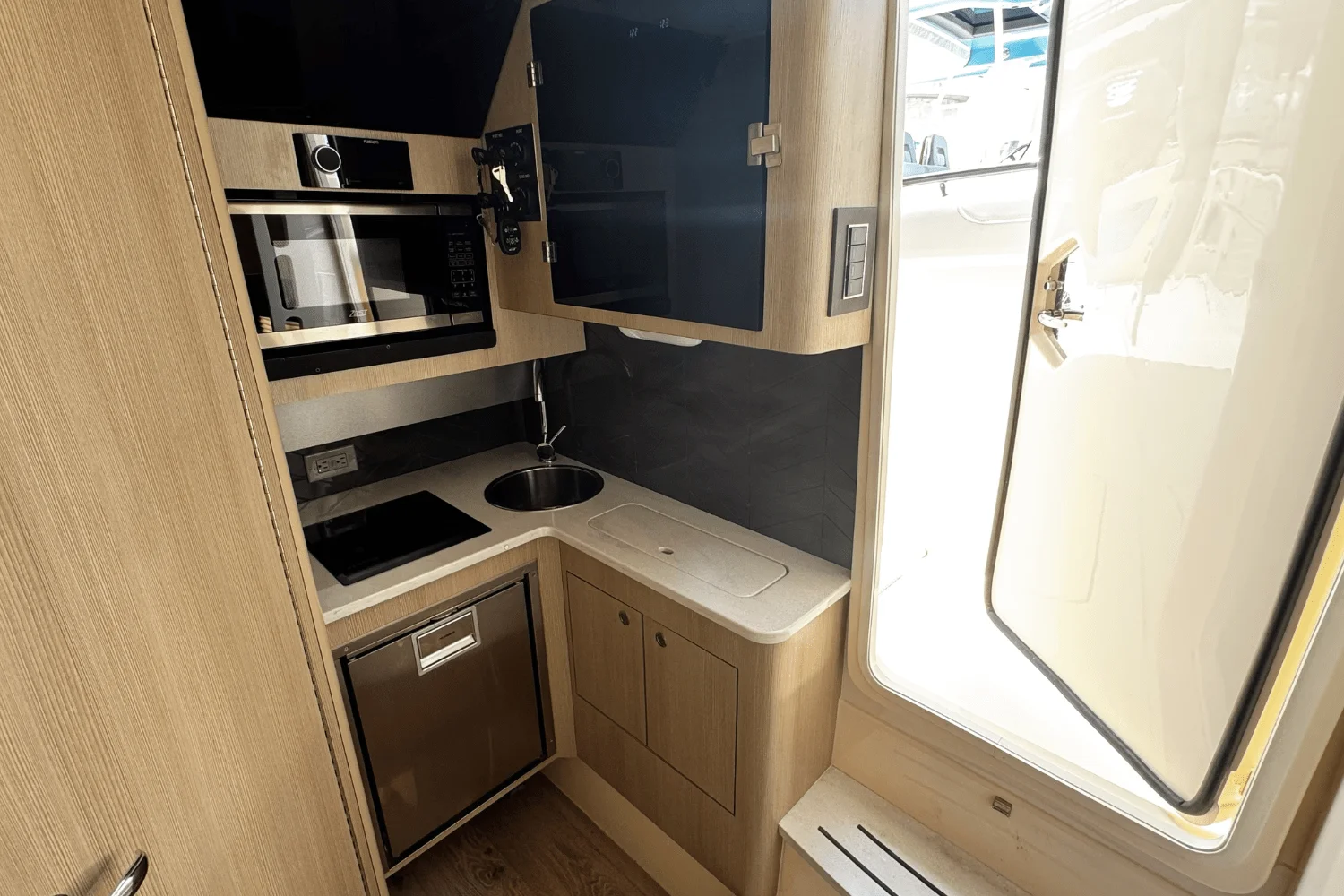 2025 Scout 400 LXF Image Thumbnail #27