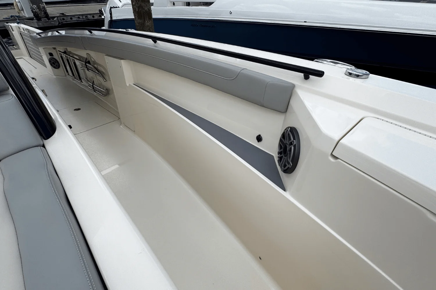 2025 Scout 400 LXF Image Thumbnail #21