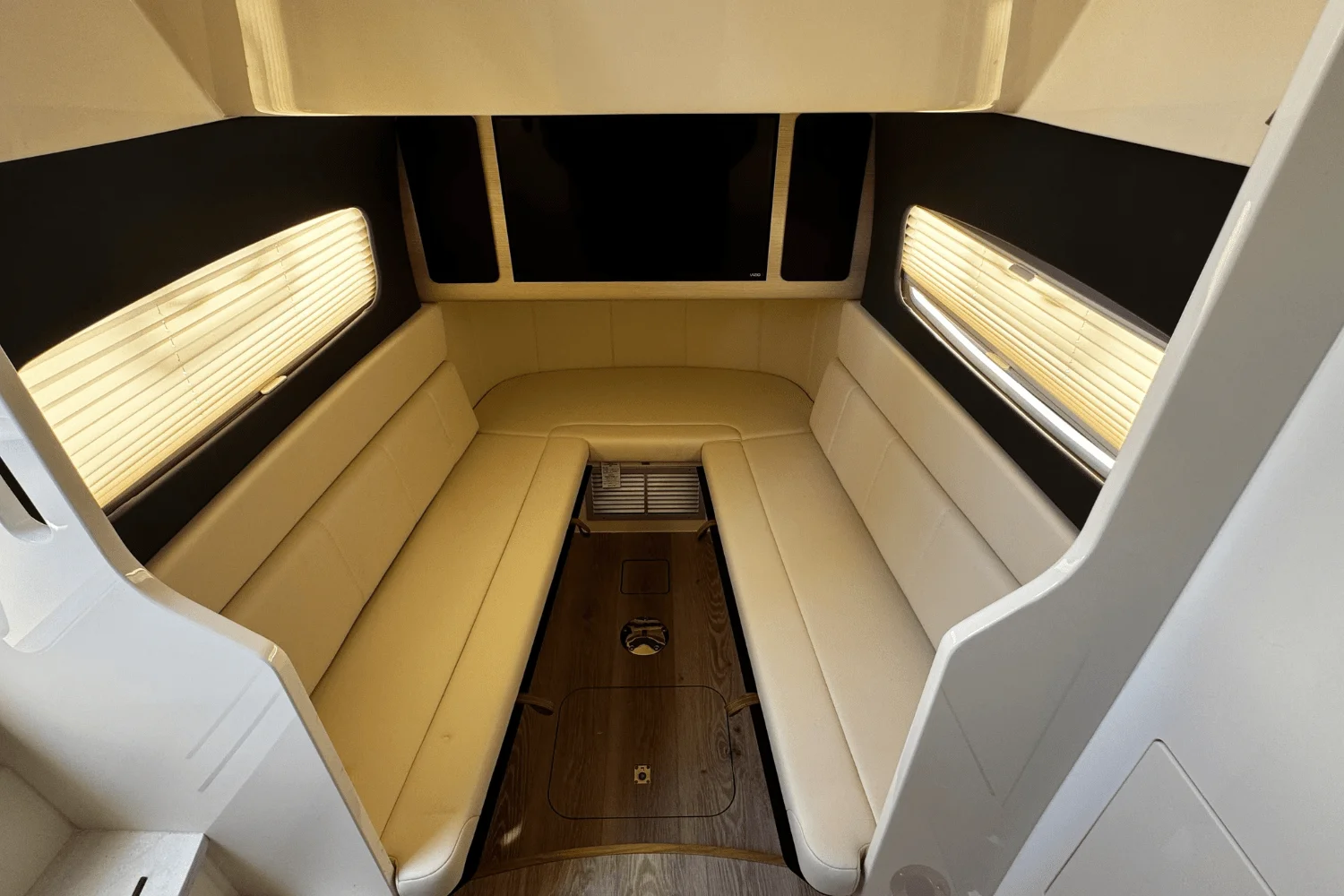 2025 Scout 400 LXF Image Thumbnail #30