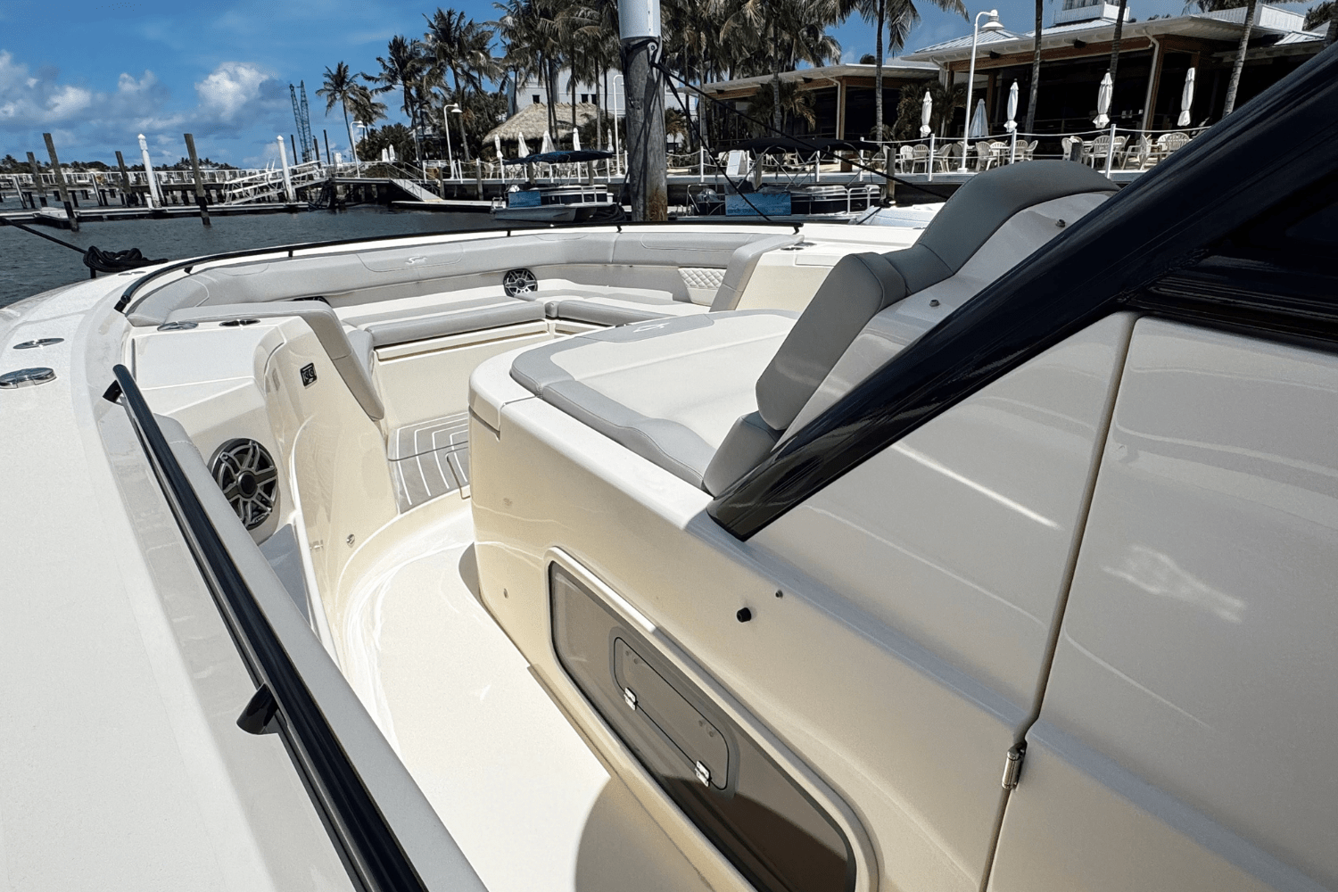 2025 Scout 400 LXF Image Thumbnail #20