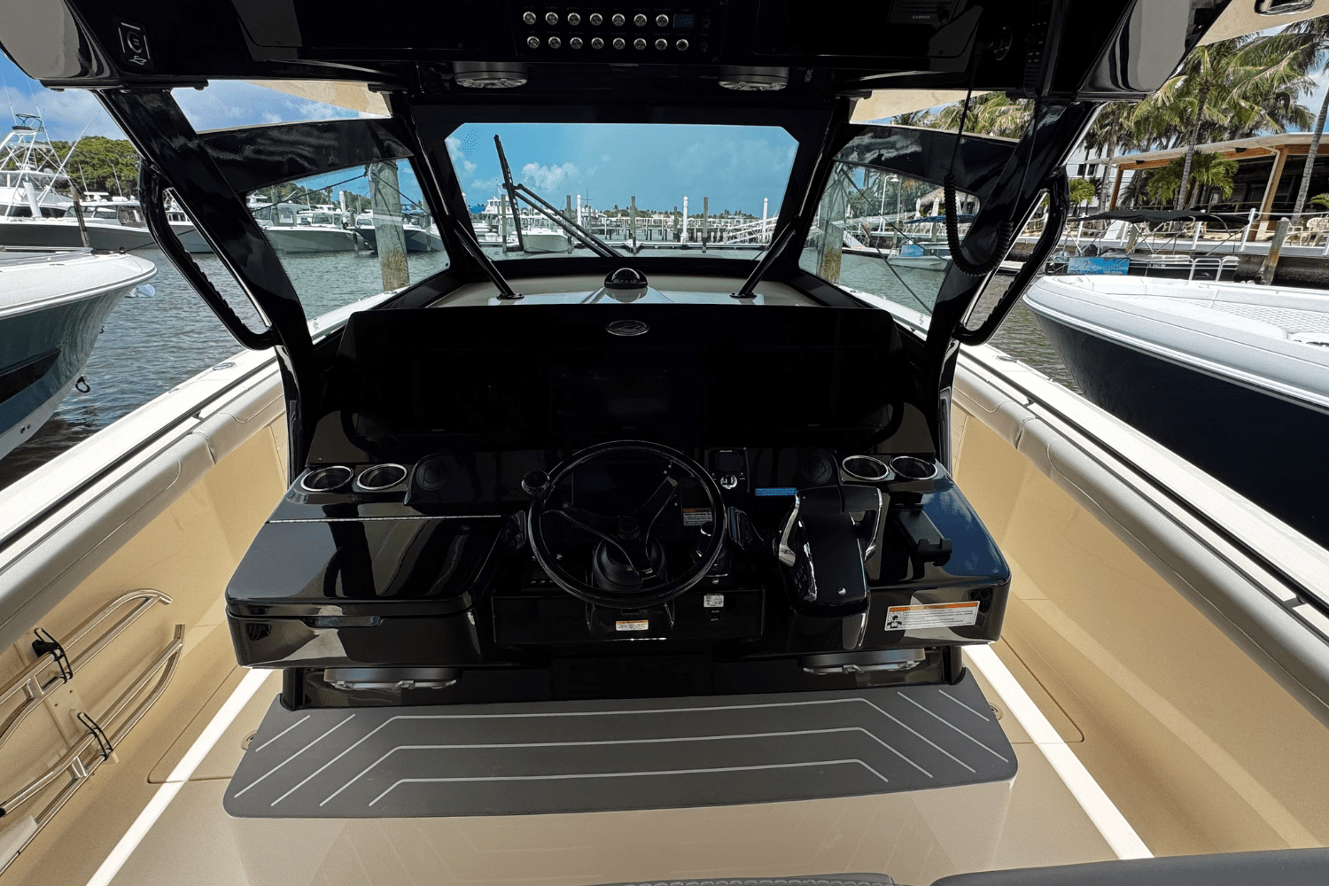 2025 Scout 400 LXF Image Thumbnail #12