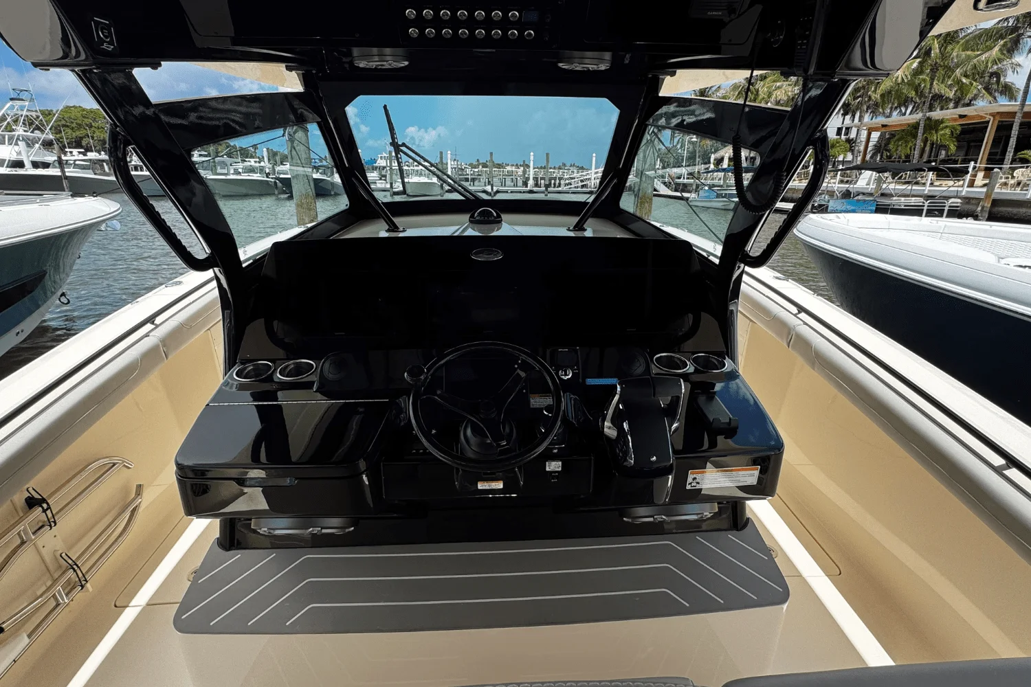 2025 Scout 400 LXF Image Thumbnail #11