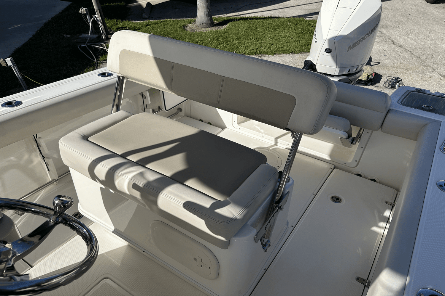 2020 Boston Whaler 230 OUTRAGE Image Thumbnail #29