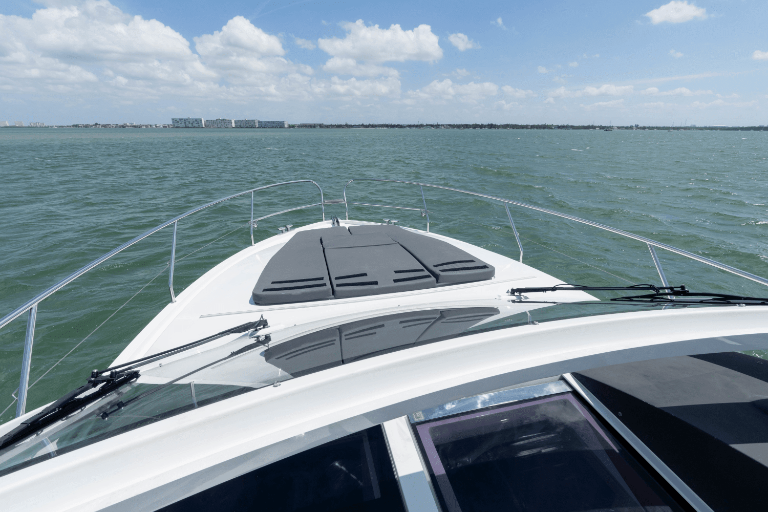 2019 Sealine S330V Image Thumbnail #21