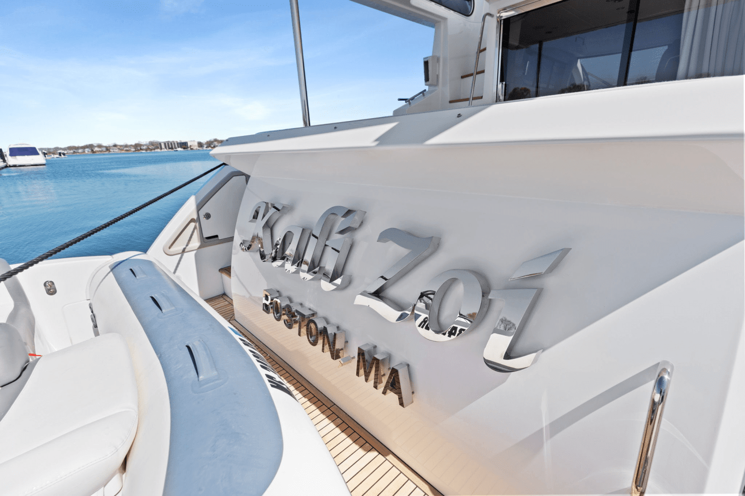 2022 Azimut 50 FLY Image Thumbnail #13