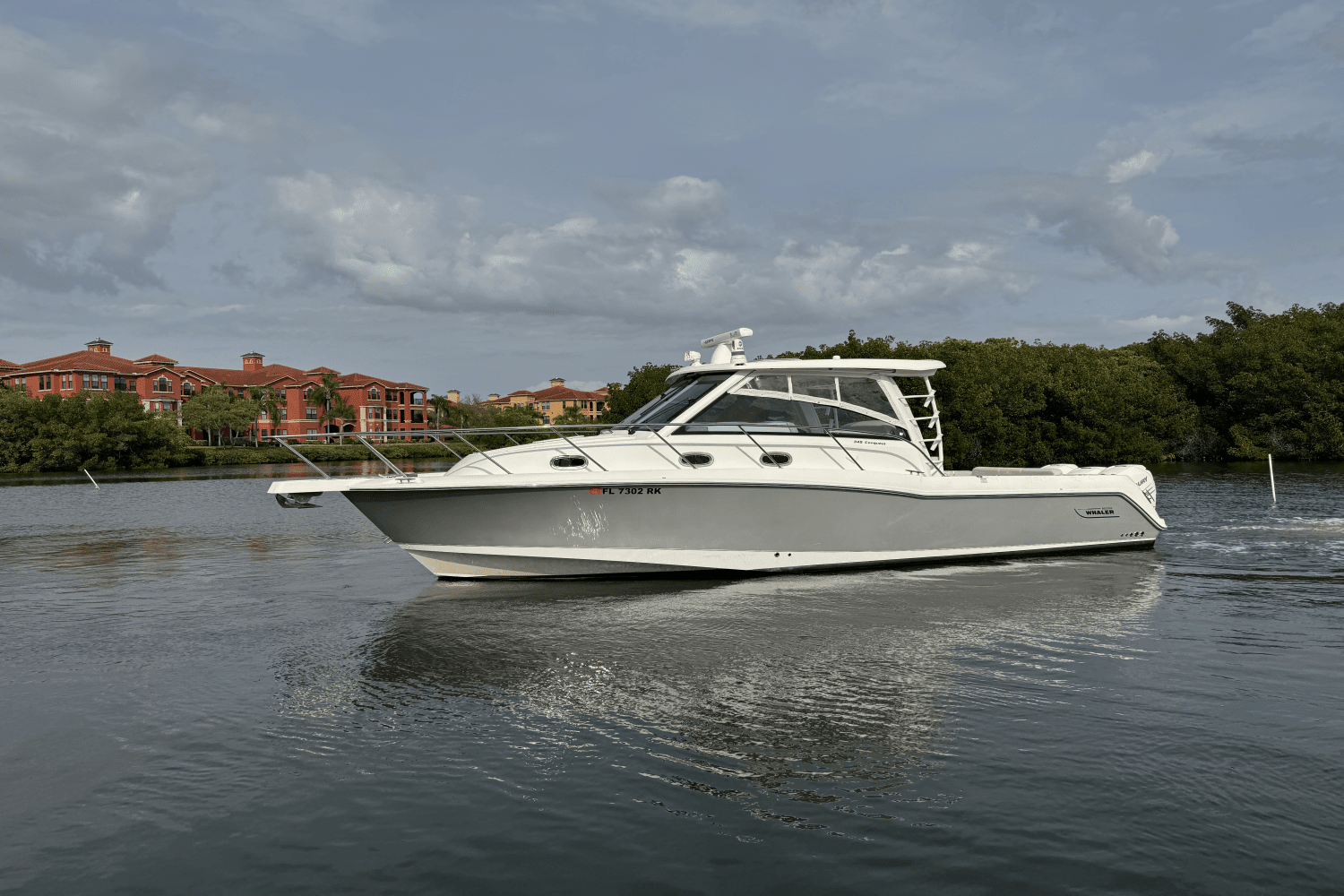 2017 Boston Whaler
                                                             345 CONQUEST Image Thumbnail #7