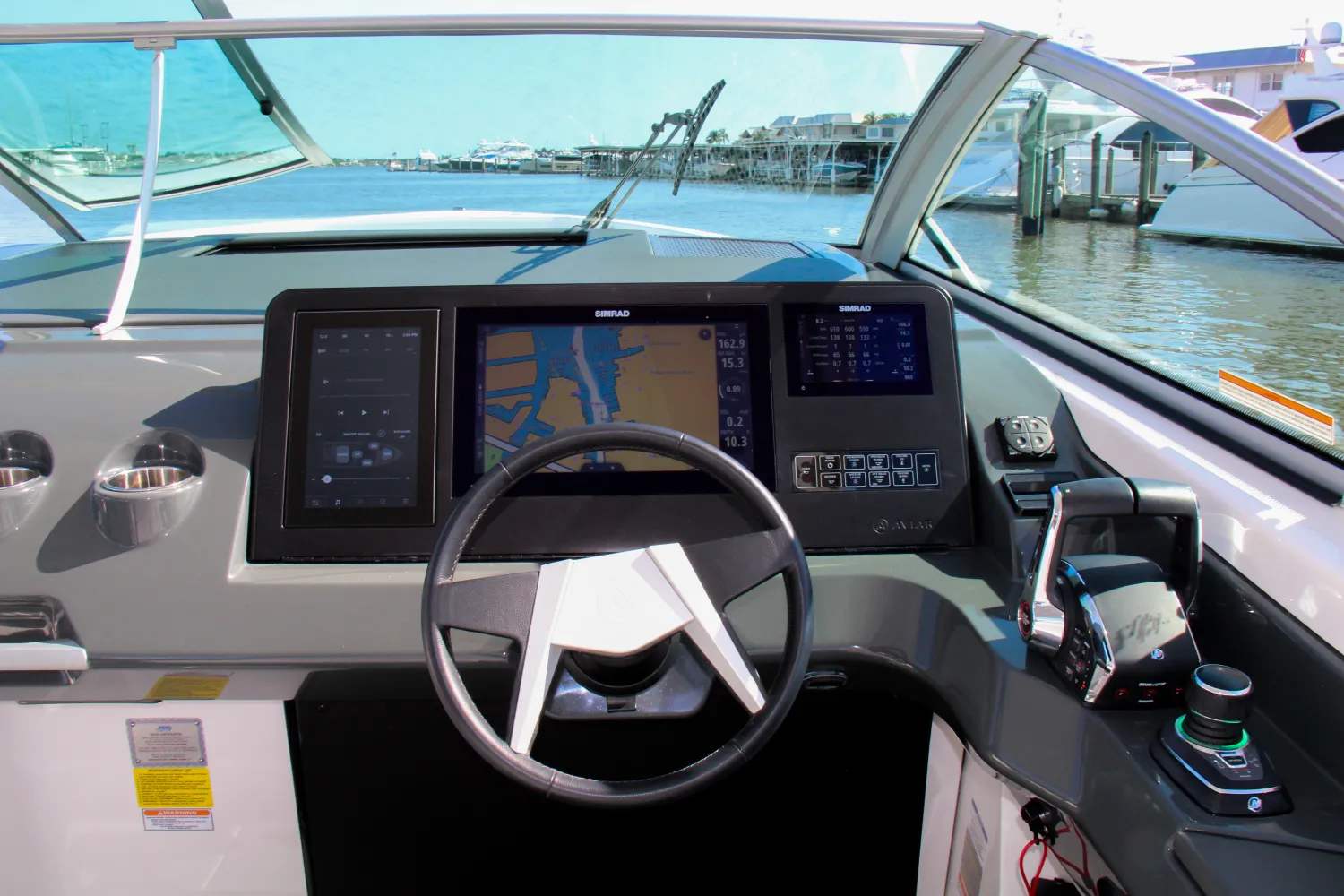 2023 Aviara AV36 Outboard Image Thumbnail #9